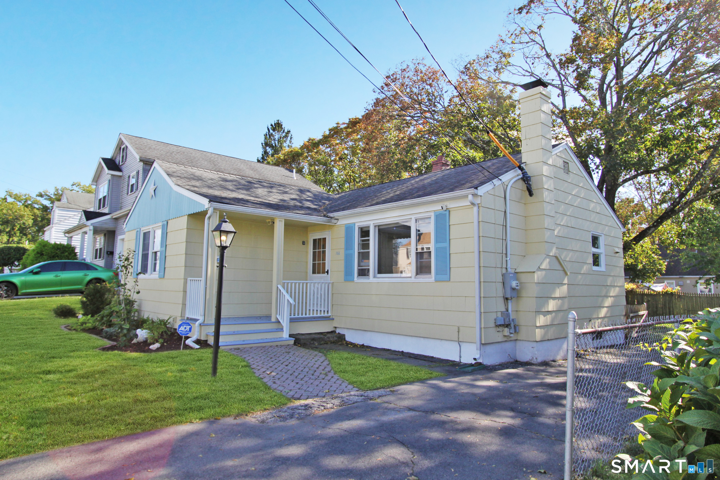 166 Laurel Street — photo