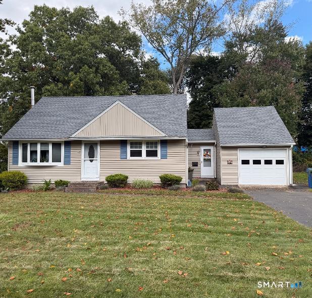 12 Beechwood Drive — photo