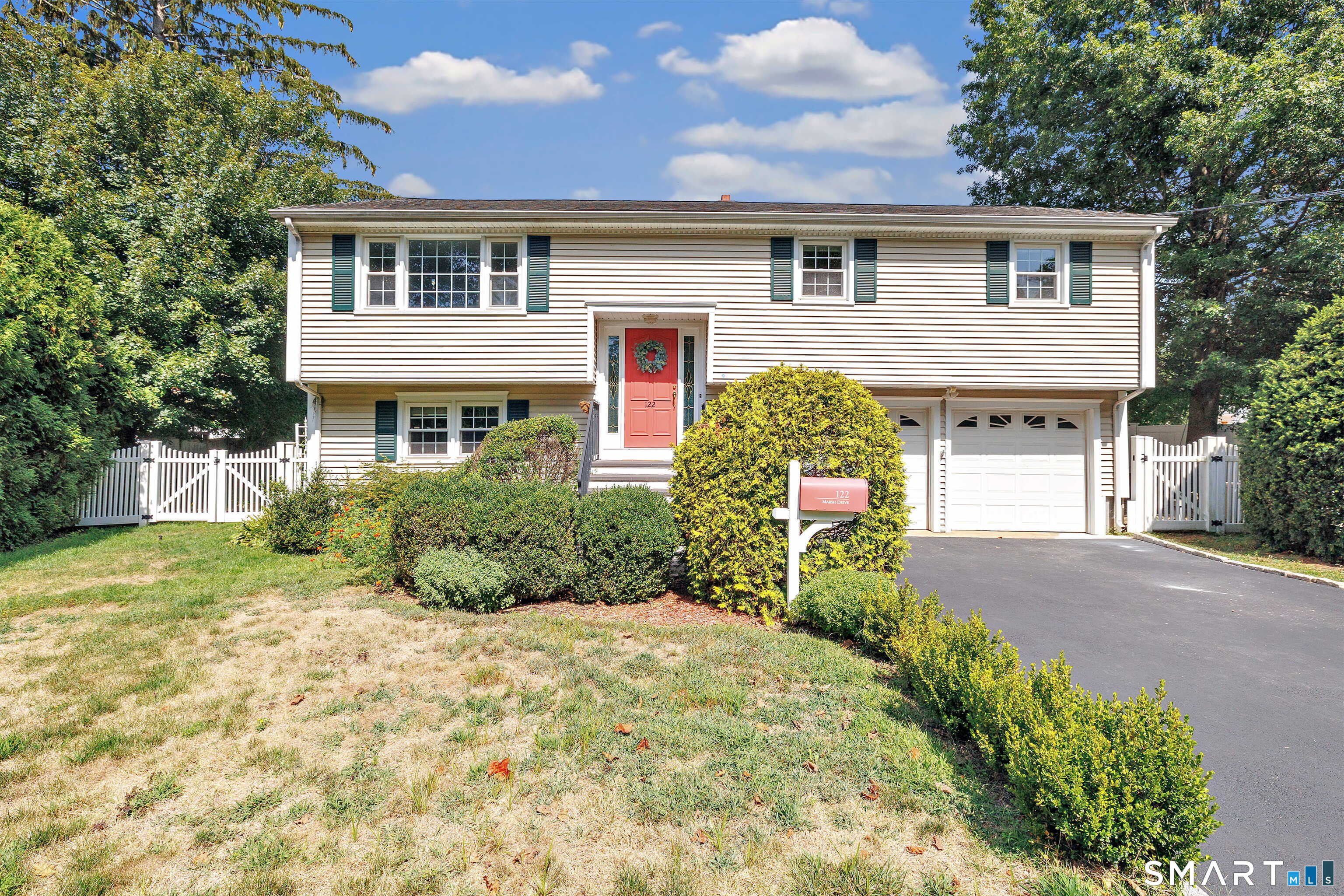 122 Marsh Drive — photo
