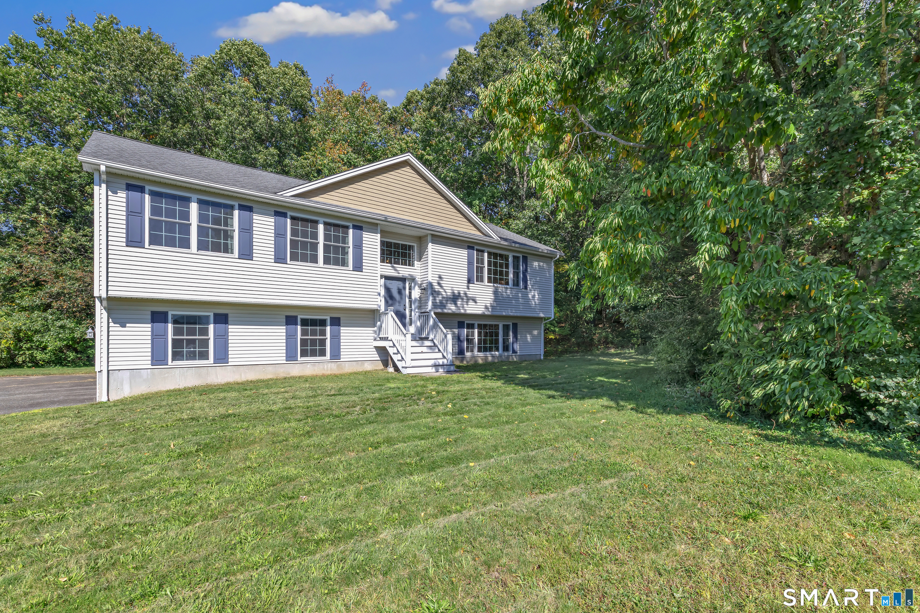 26-R Hoinski Way — photo