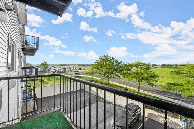 115 Short Beach Road 208 — photo