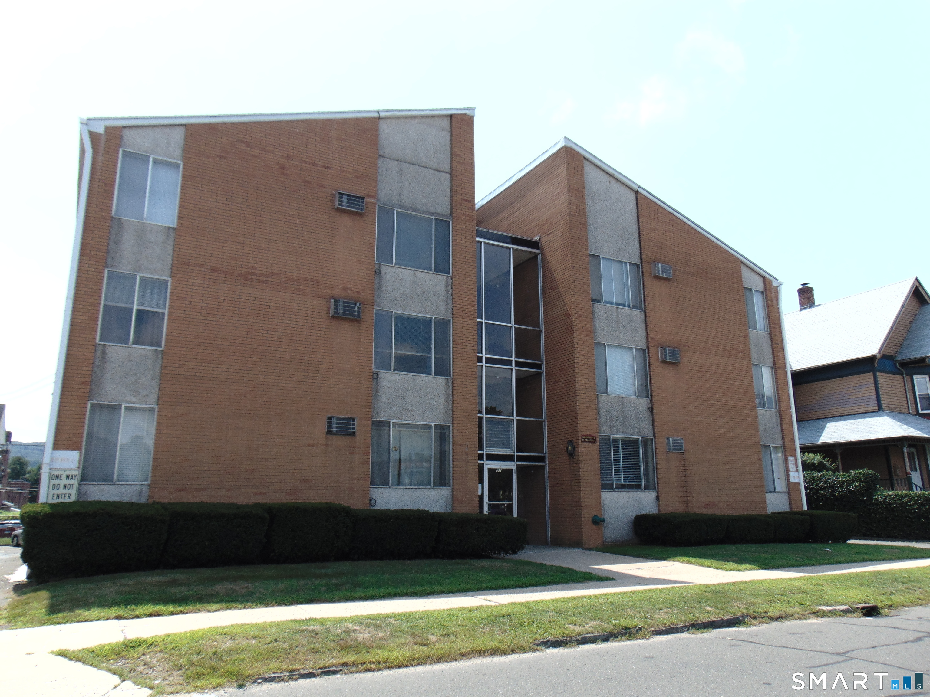 87 Meadow Street — photo