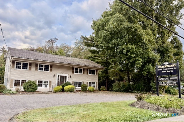 37 Waterbury Road Upper Suite South — photo