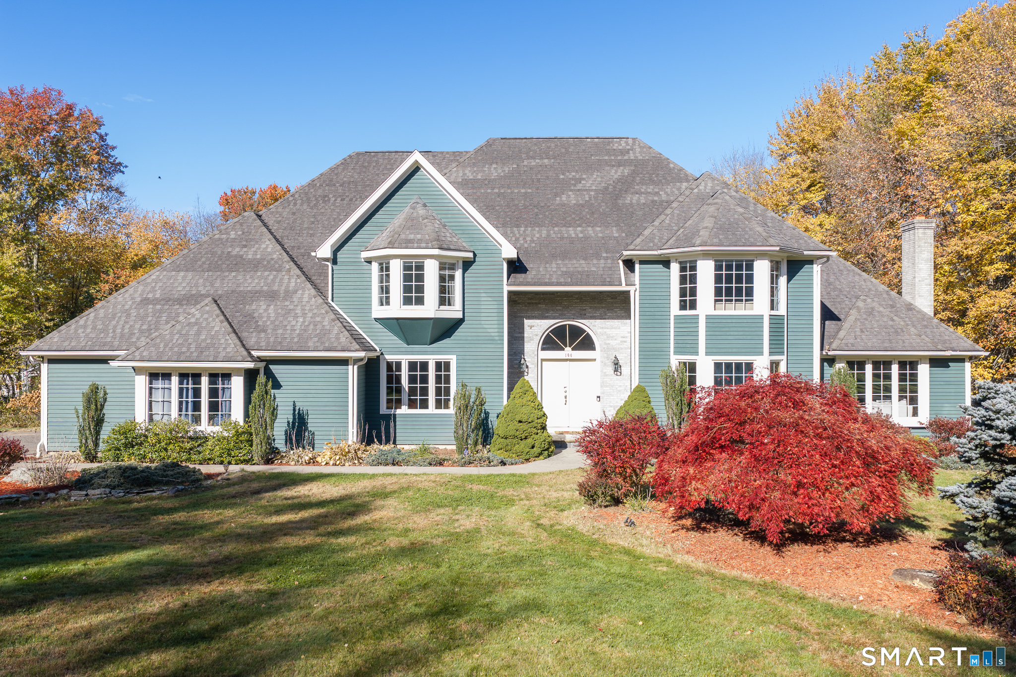 100 Scenic Court — photo