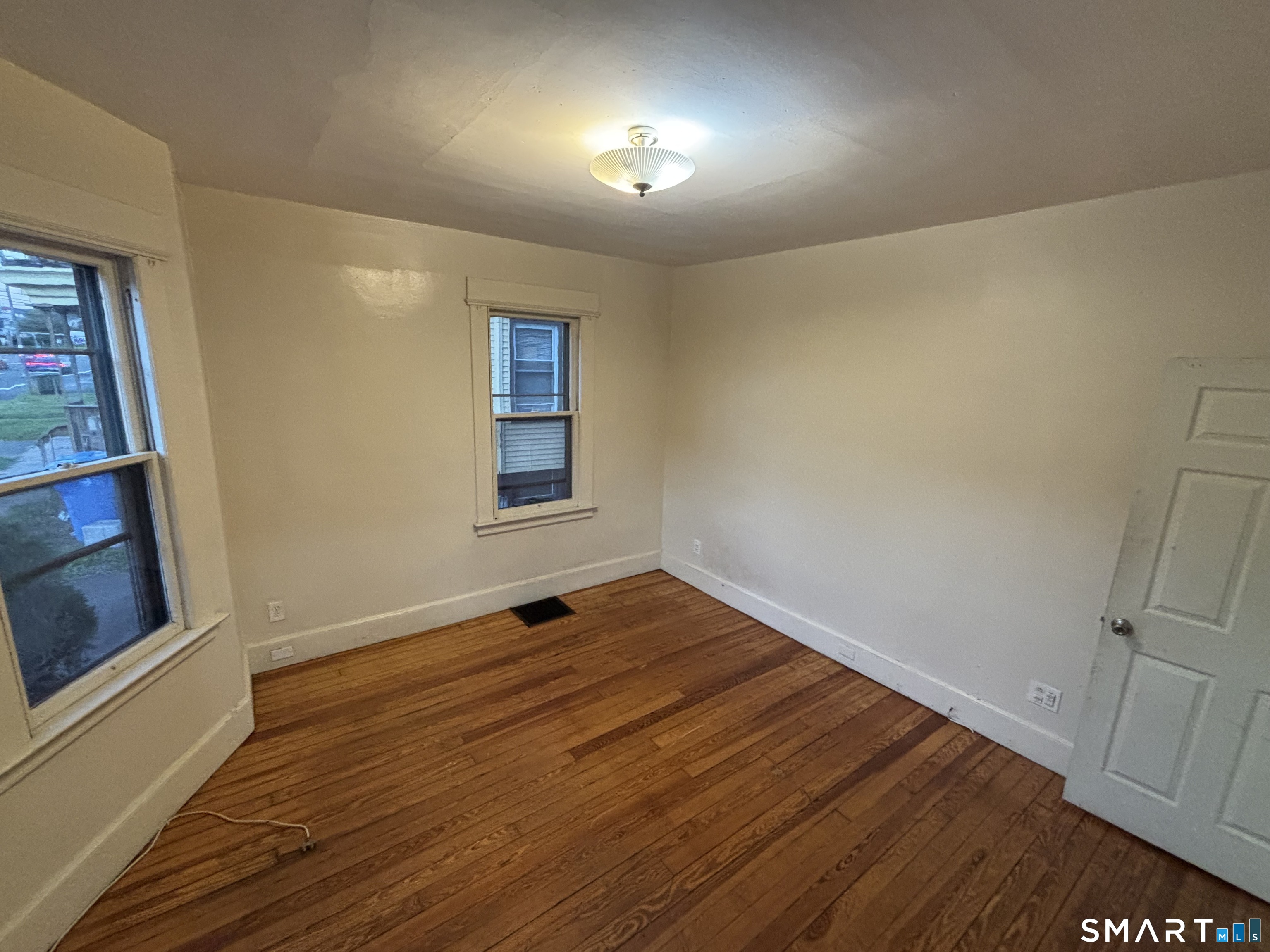 Home in Hamden, CT 06514 — photo 2