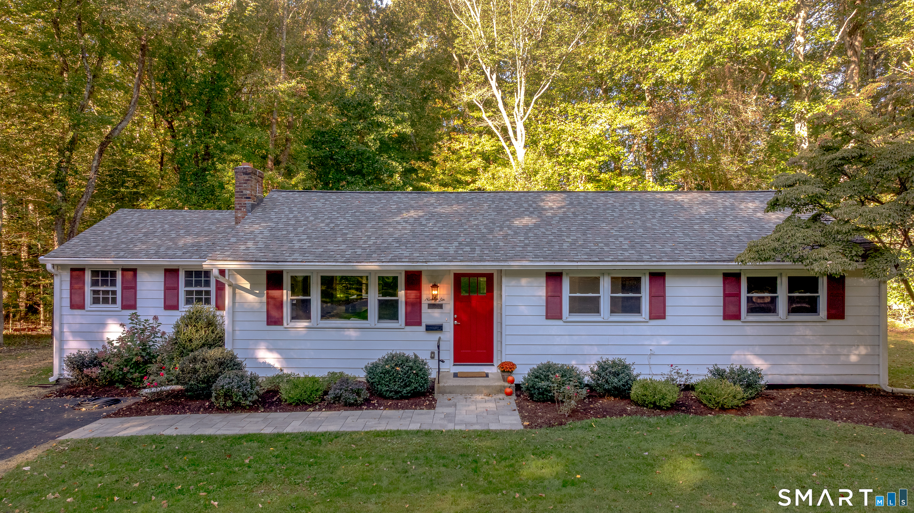 96 Glenwood Drive — photo