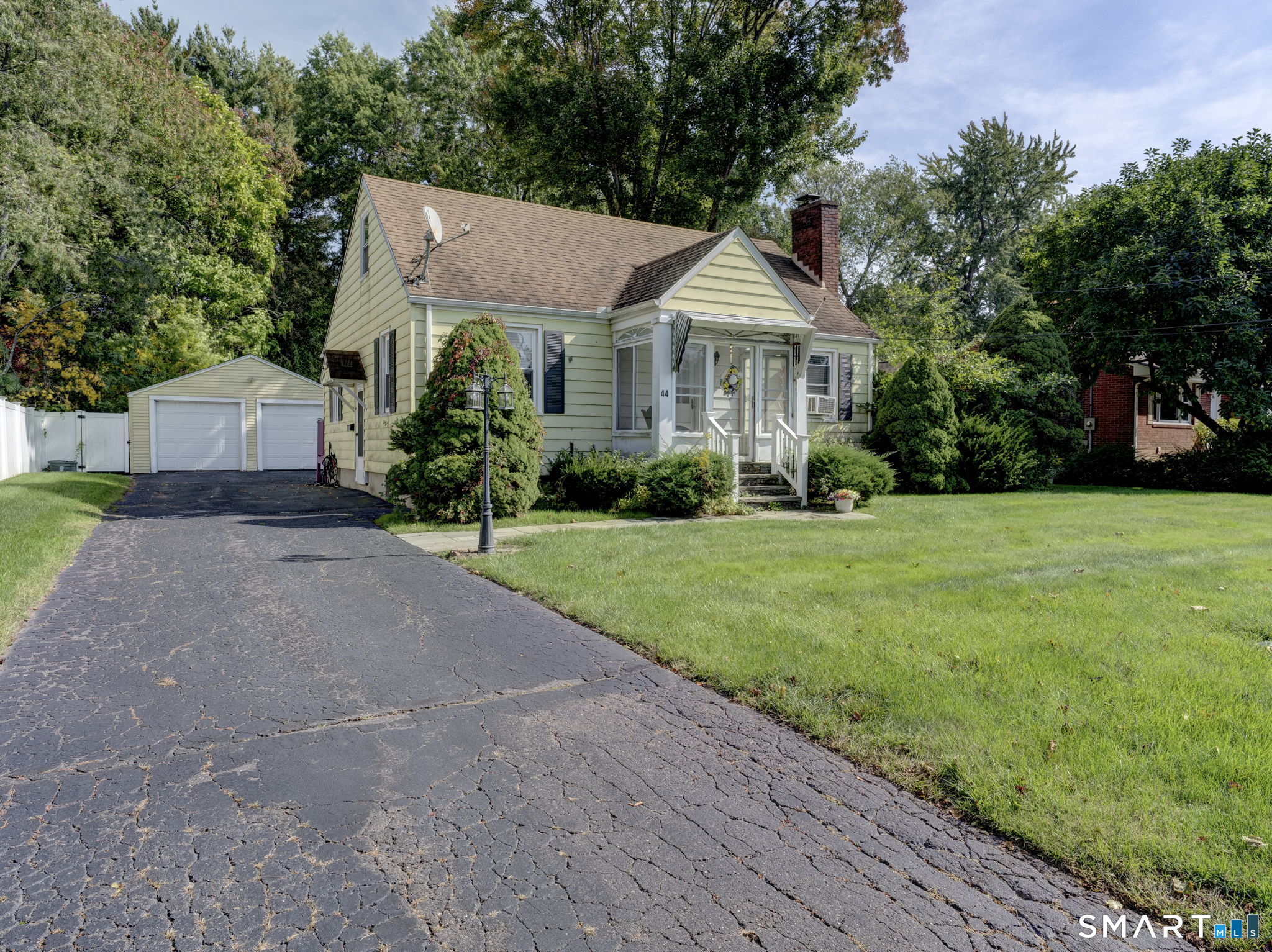44 Brook Street — photo