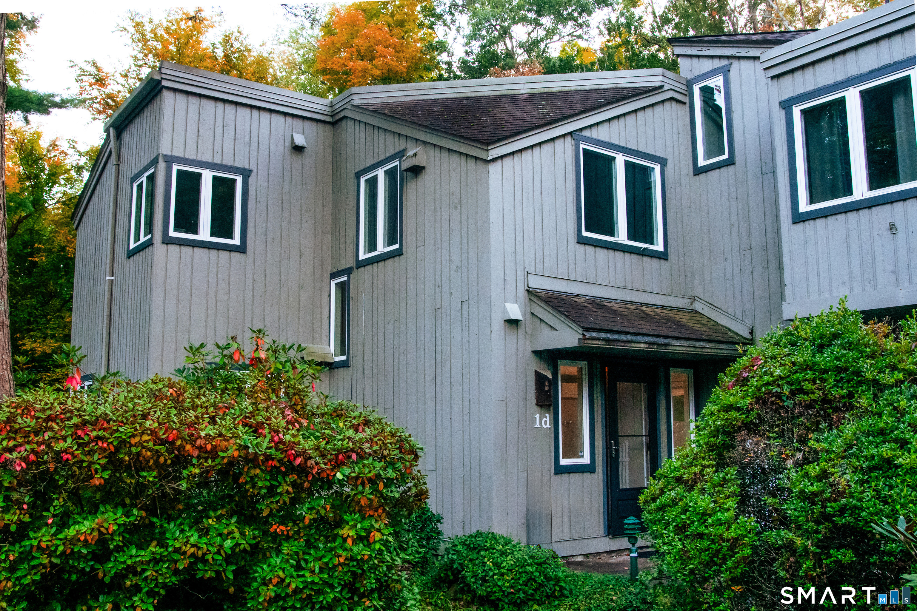 1 Talcott Glen #D — photo