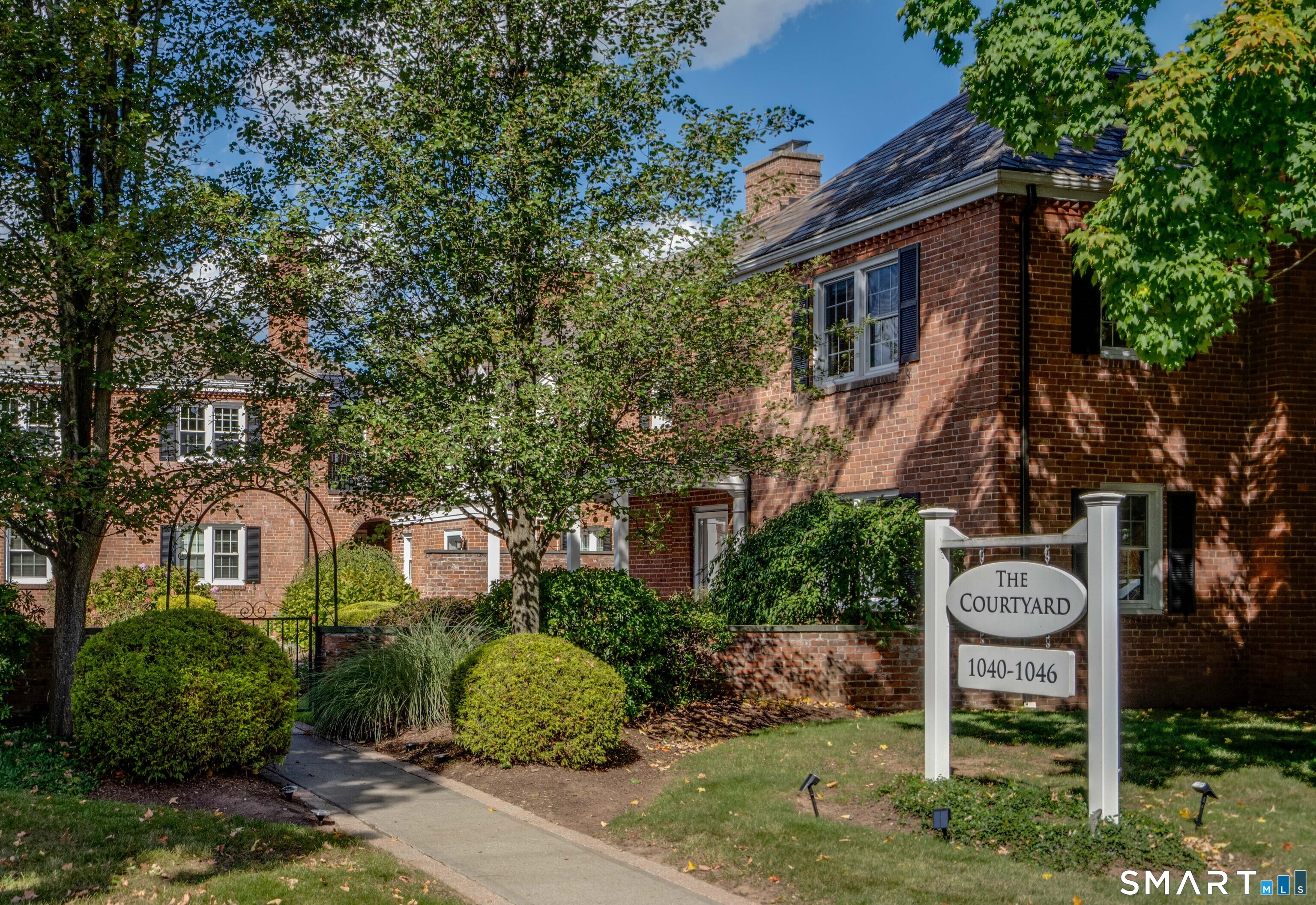 1040 Farmington Avenue Unit 1040 — photo