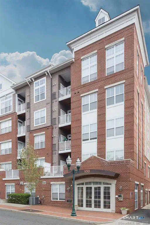 850 East Main Street Unit 409 — photo
