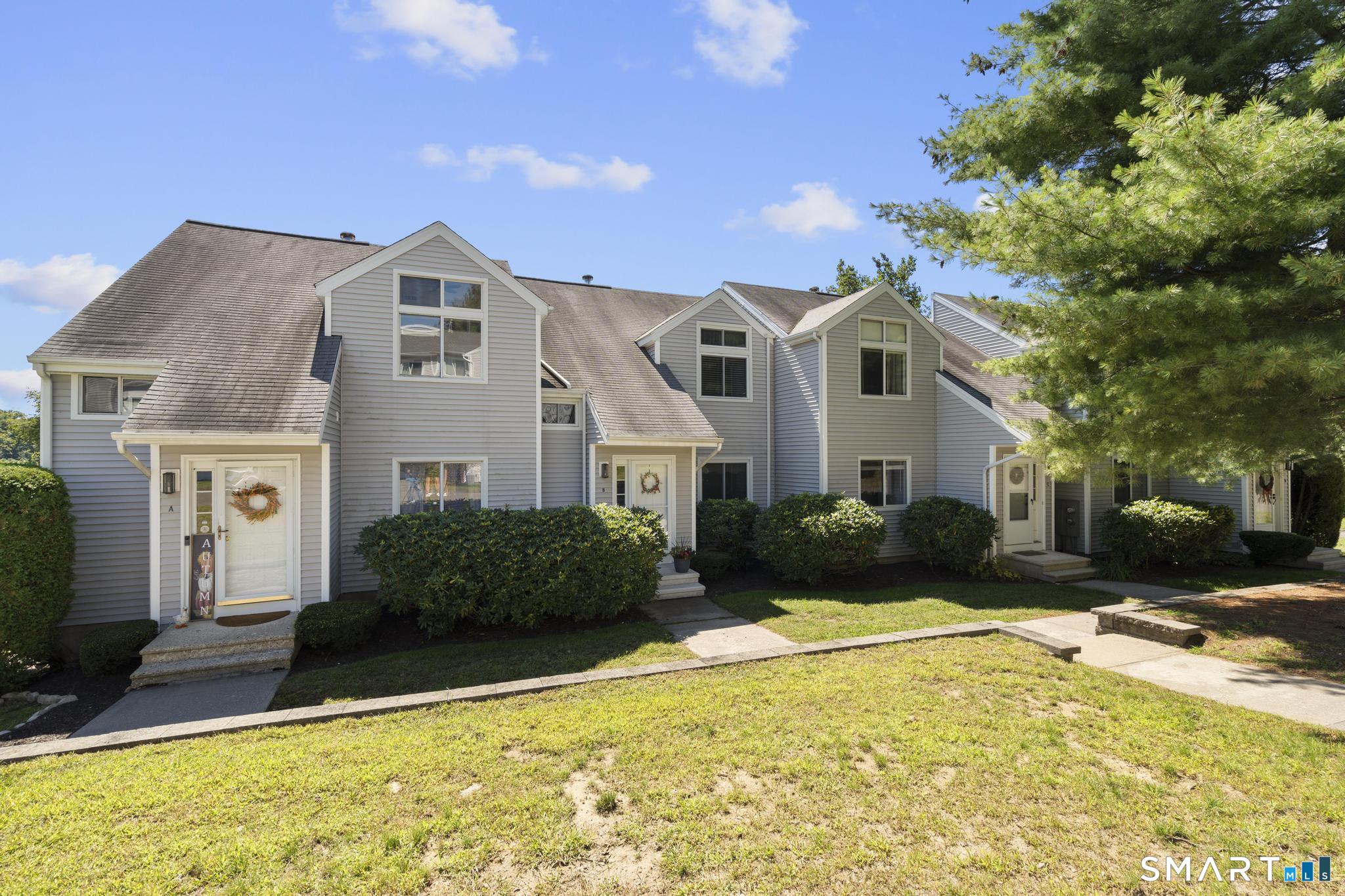 18 Tulip Drive Unit C — photo