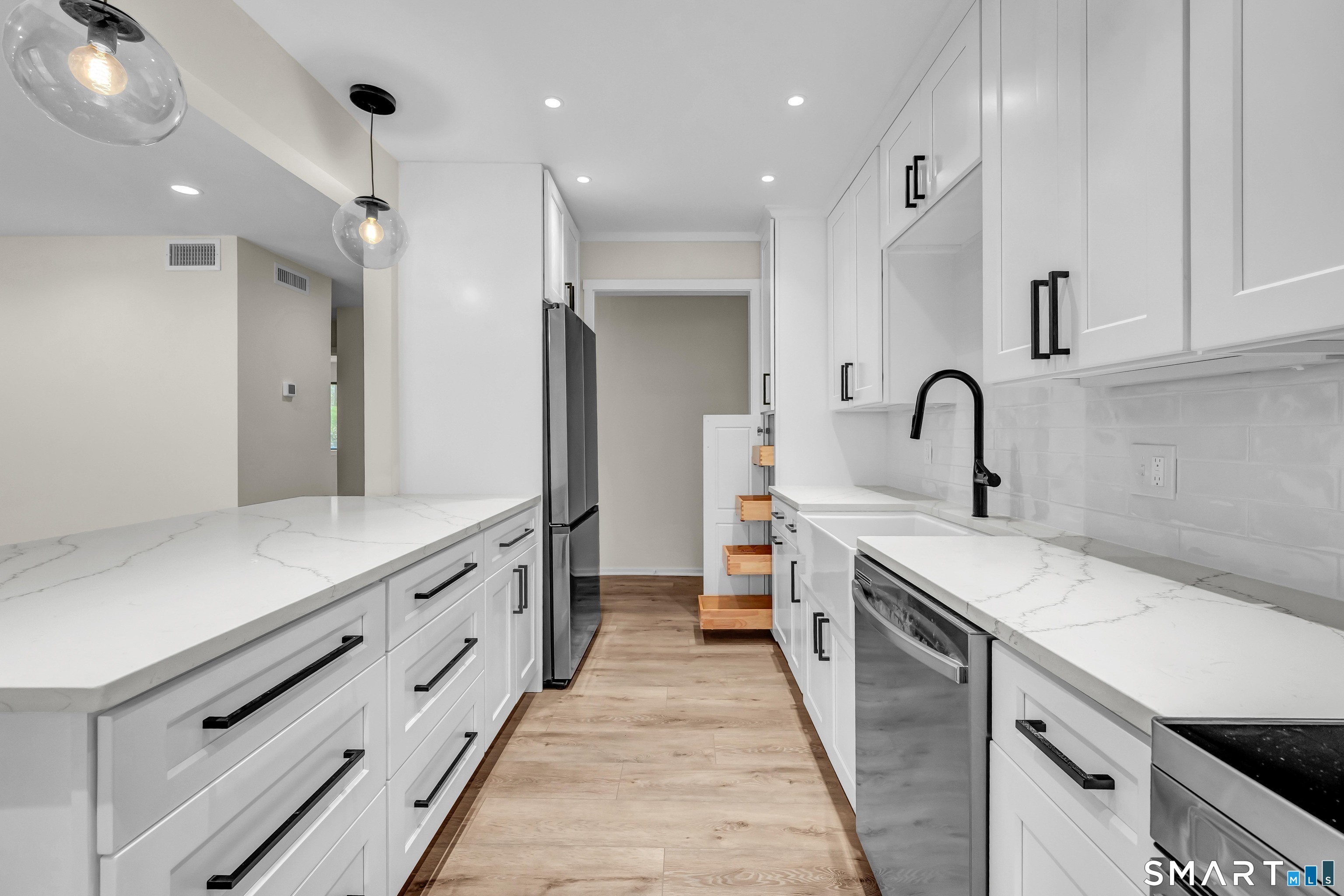 176 Heritage Village Unit D — photo