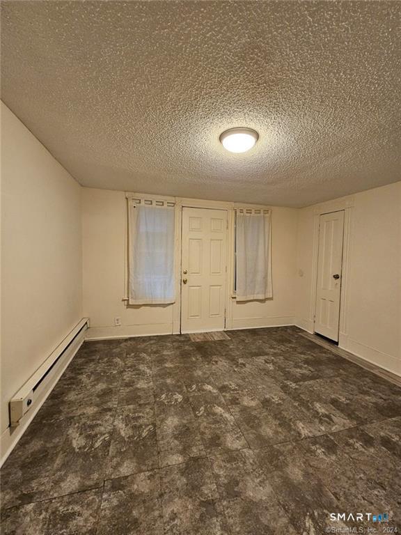 6 Frederick Court Unit 3 — photo