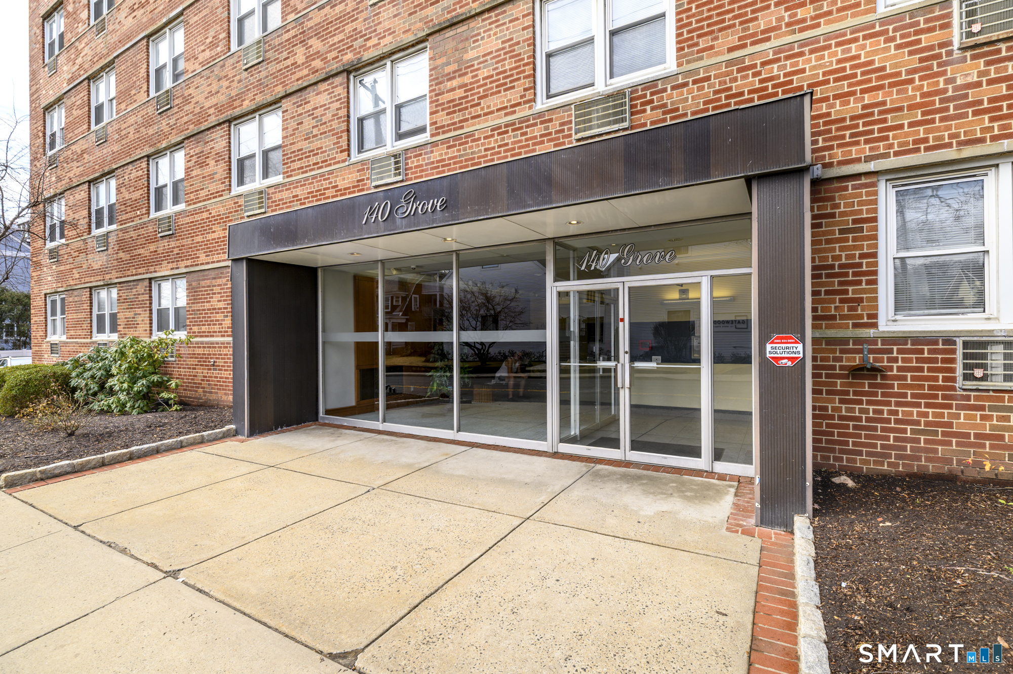 140 Grove Street Unit 2a — photo
