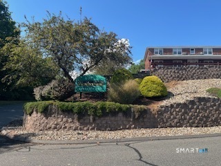 201 Regan Road Unit 2B — photo