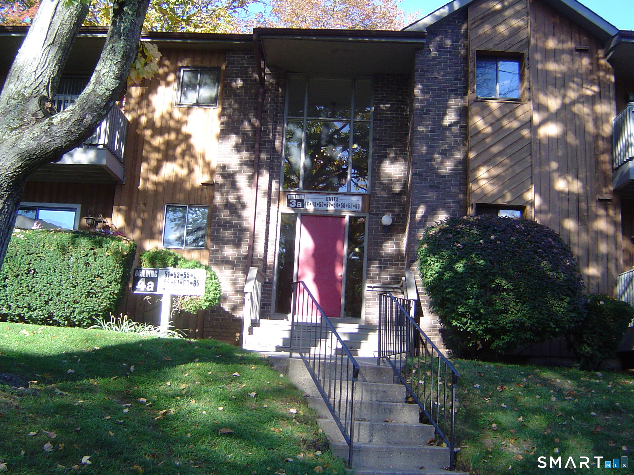 52 Riverview Drive Unit 52 — photo