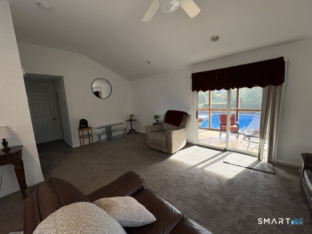 10 Tomahawk Lane — photo