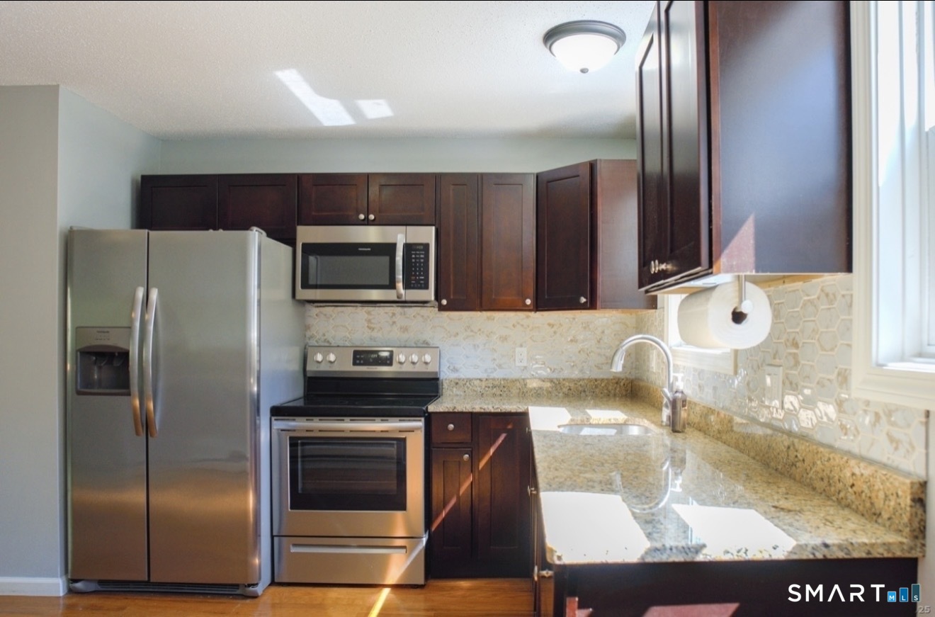 333 Hillside Avenue Unit 8 — photo