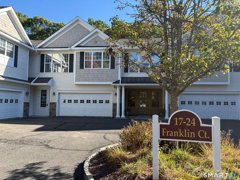 22 Franklin Court Unit 22 — photo