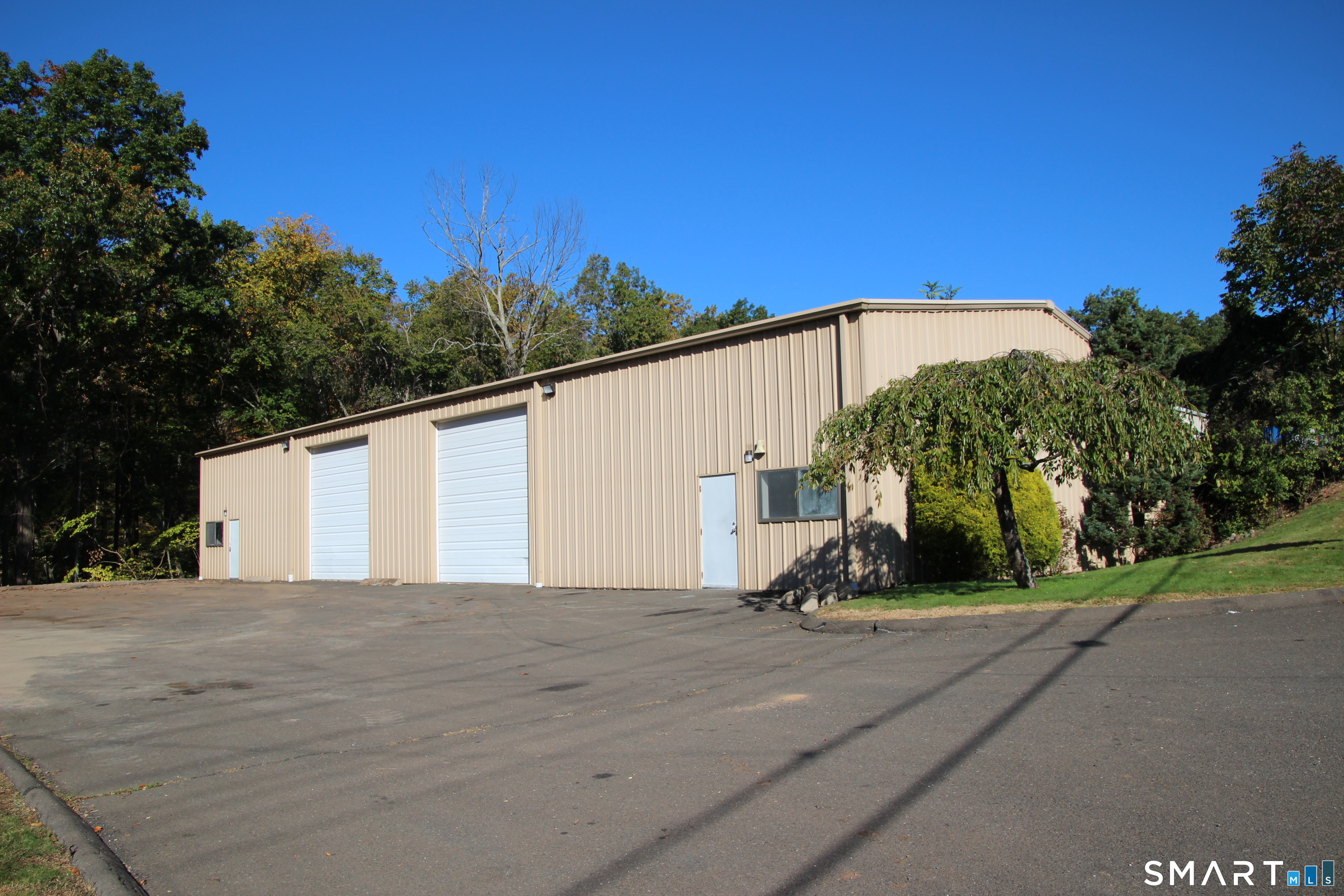 32 Overlook Drive — photo