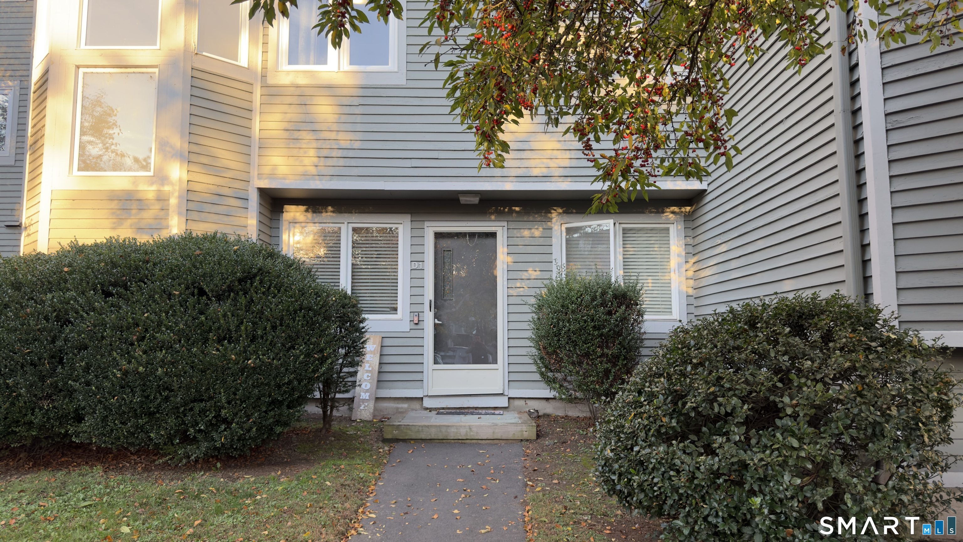 1410 Whitney Avenue Unit D1 — photo