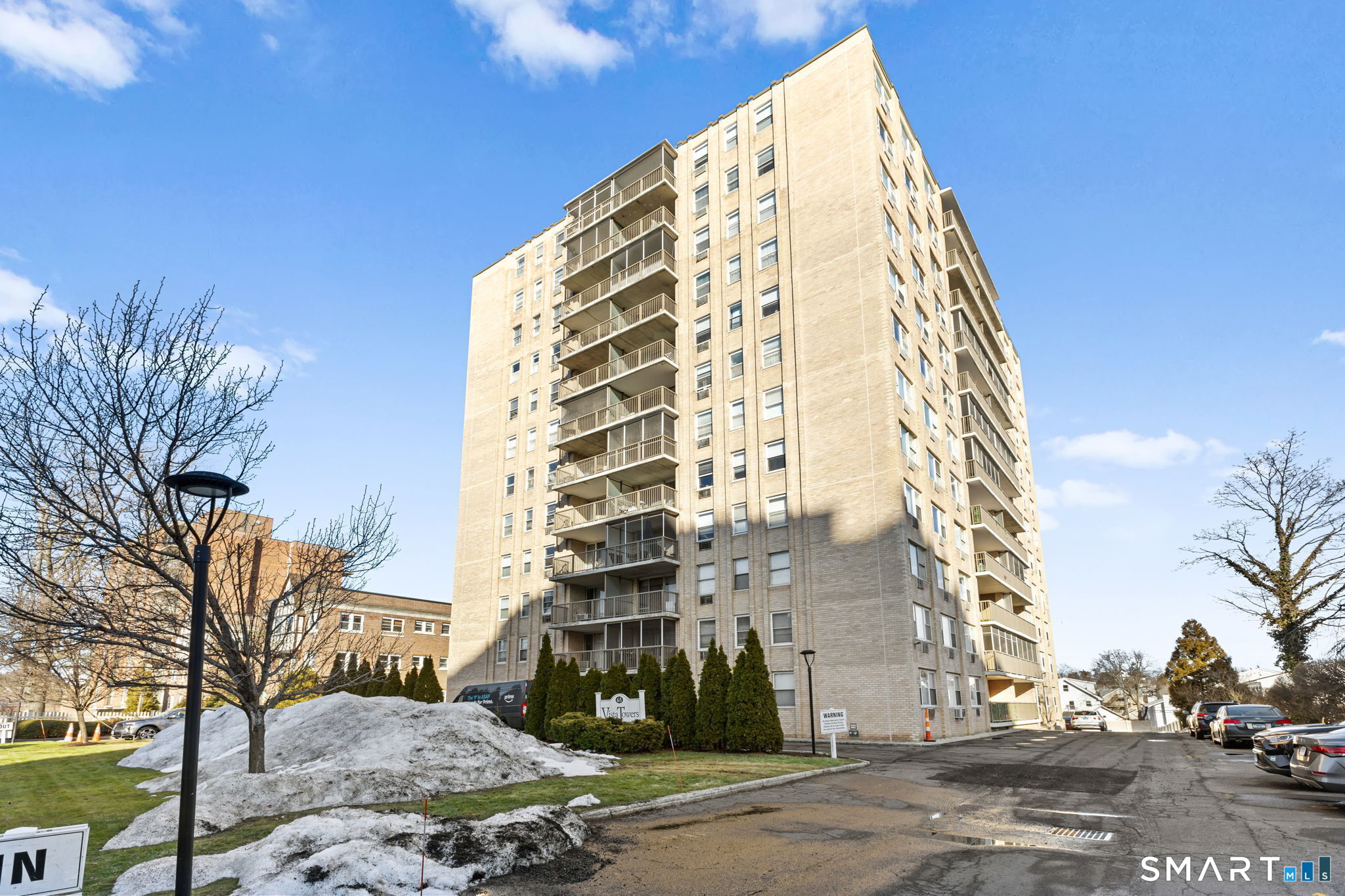 65 Glenbrook Road Unit 6C — photo