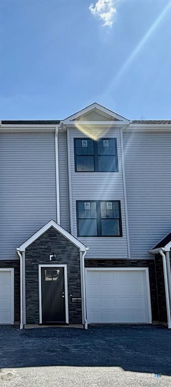 550 High Street Unit 3 — photo