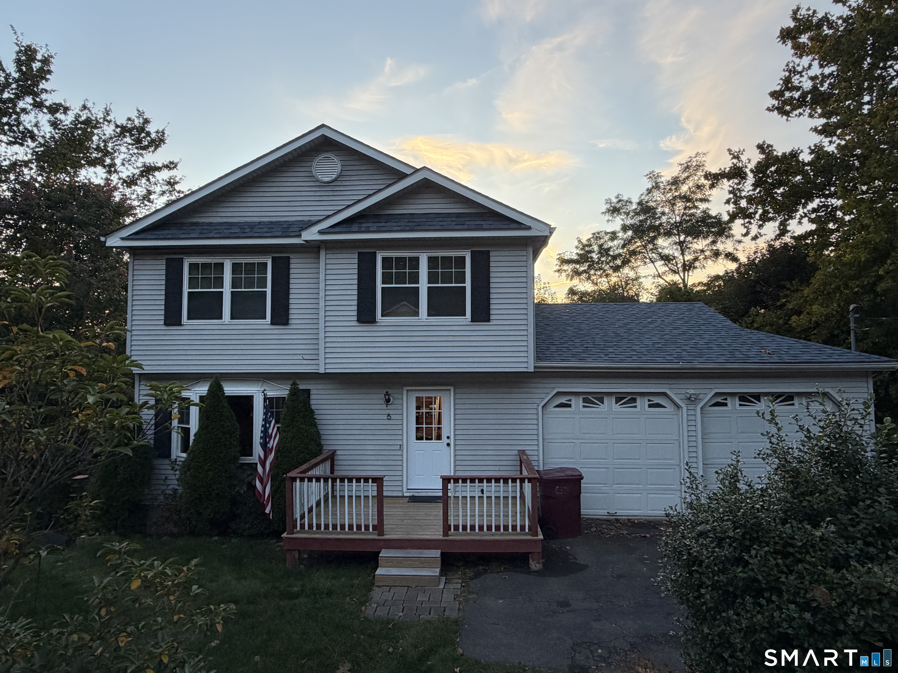 6 High Ridge Road — photo