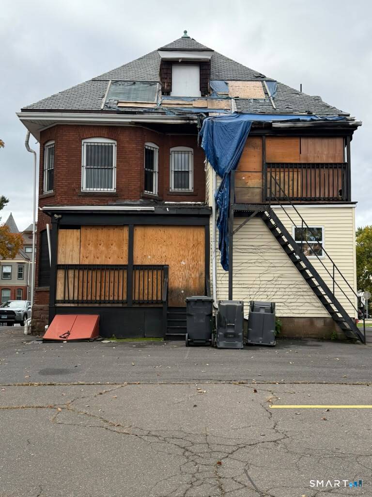 210 Wethersfield Avenue — photo