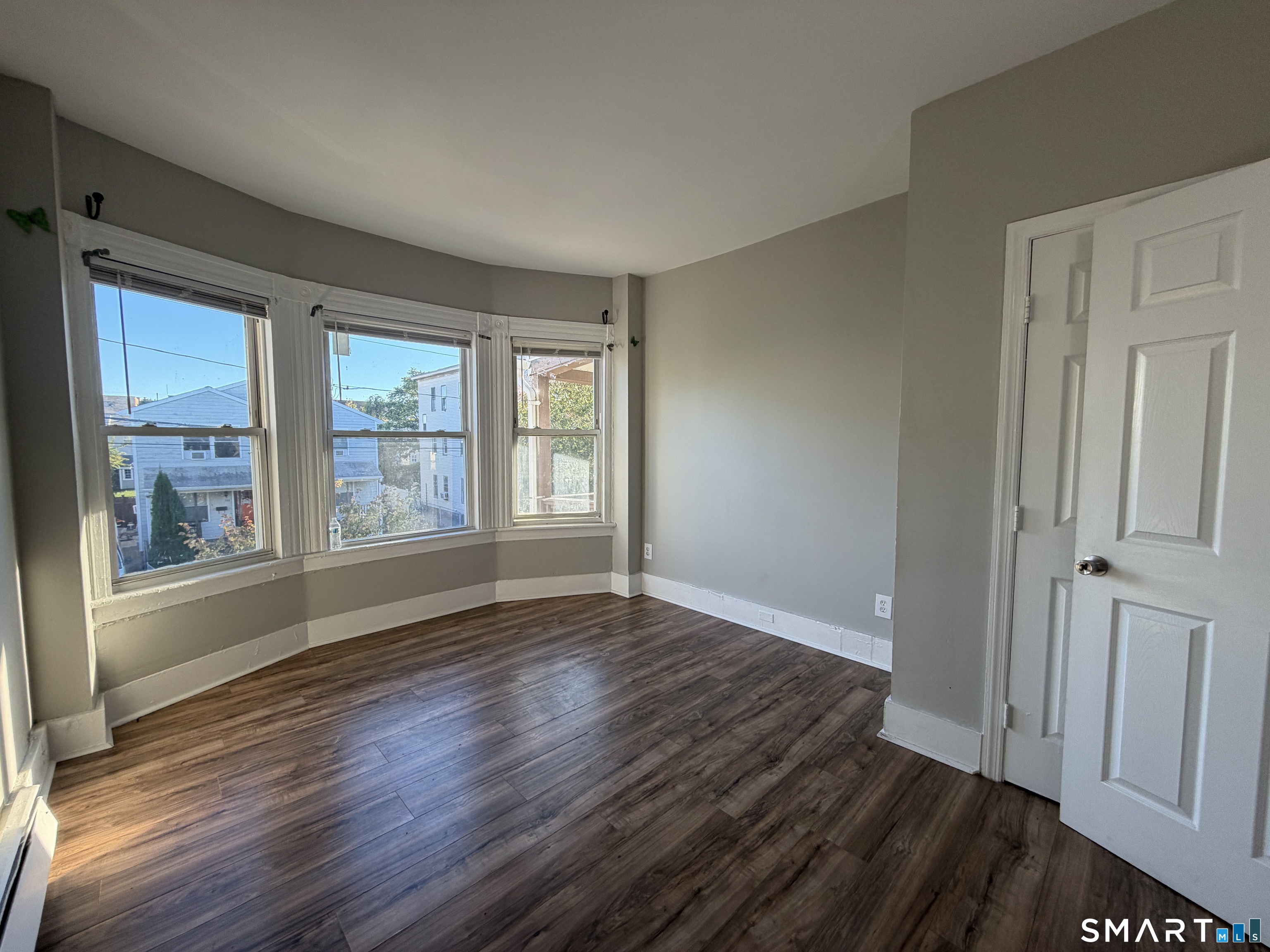 Home in Bridgeport, CT 06608 — photo 3