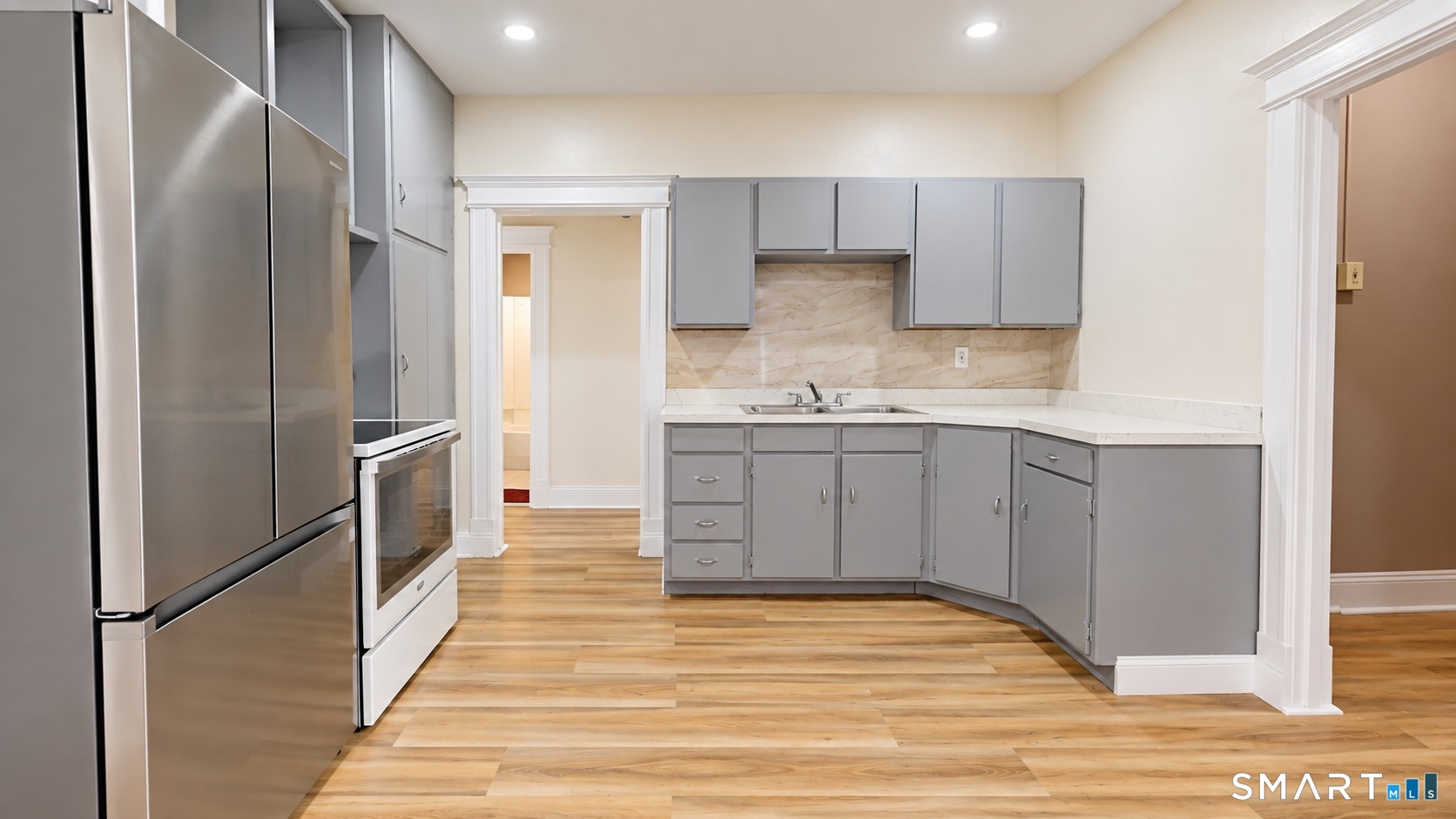 17 Bond Street 2nd Floor — photo