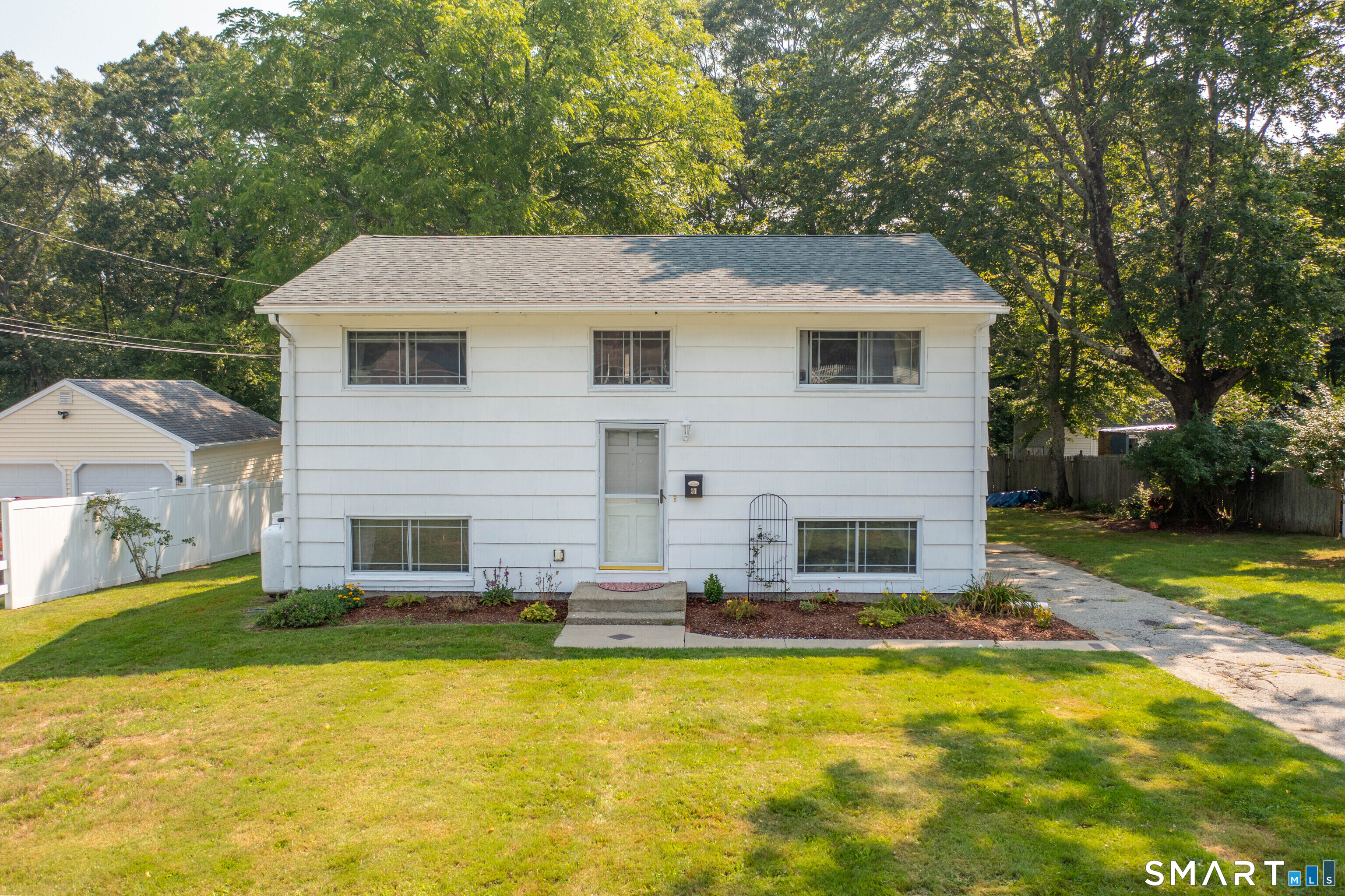 57 Nantucket Drive — photo