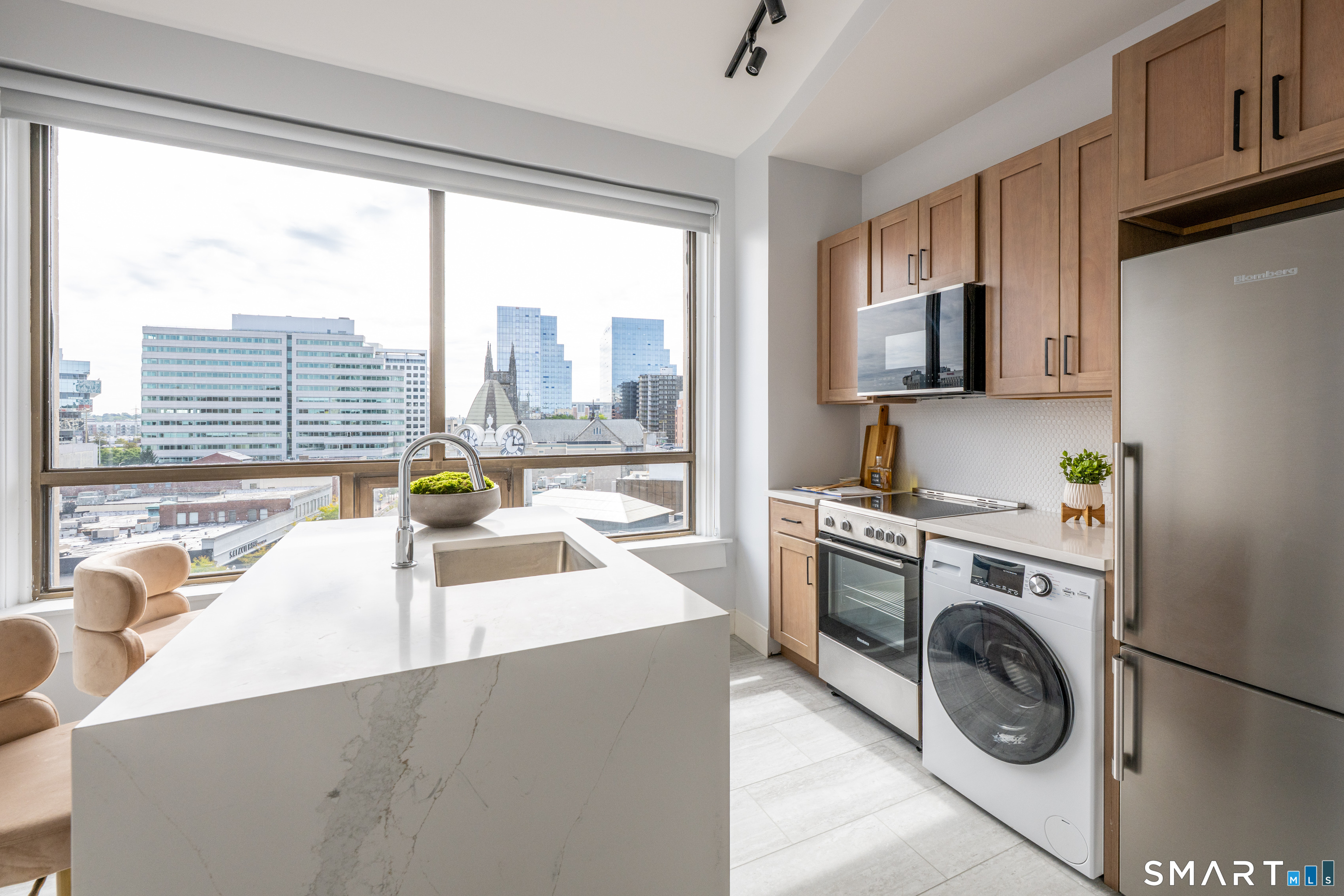 400 Main Street Unit 201 — photo