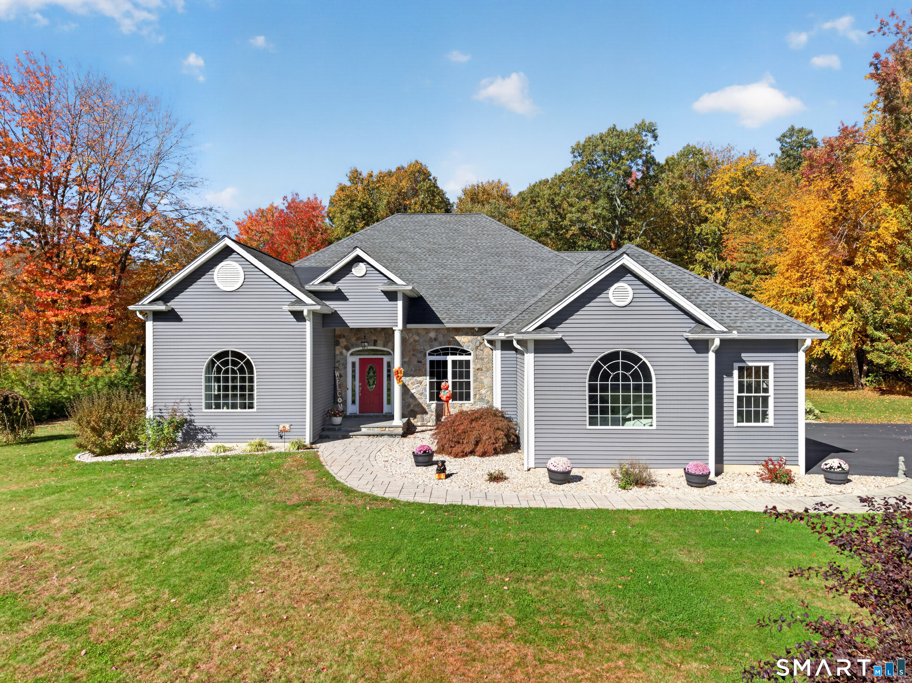 61 Daniel Drive — photo