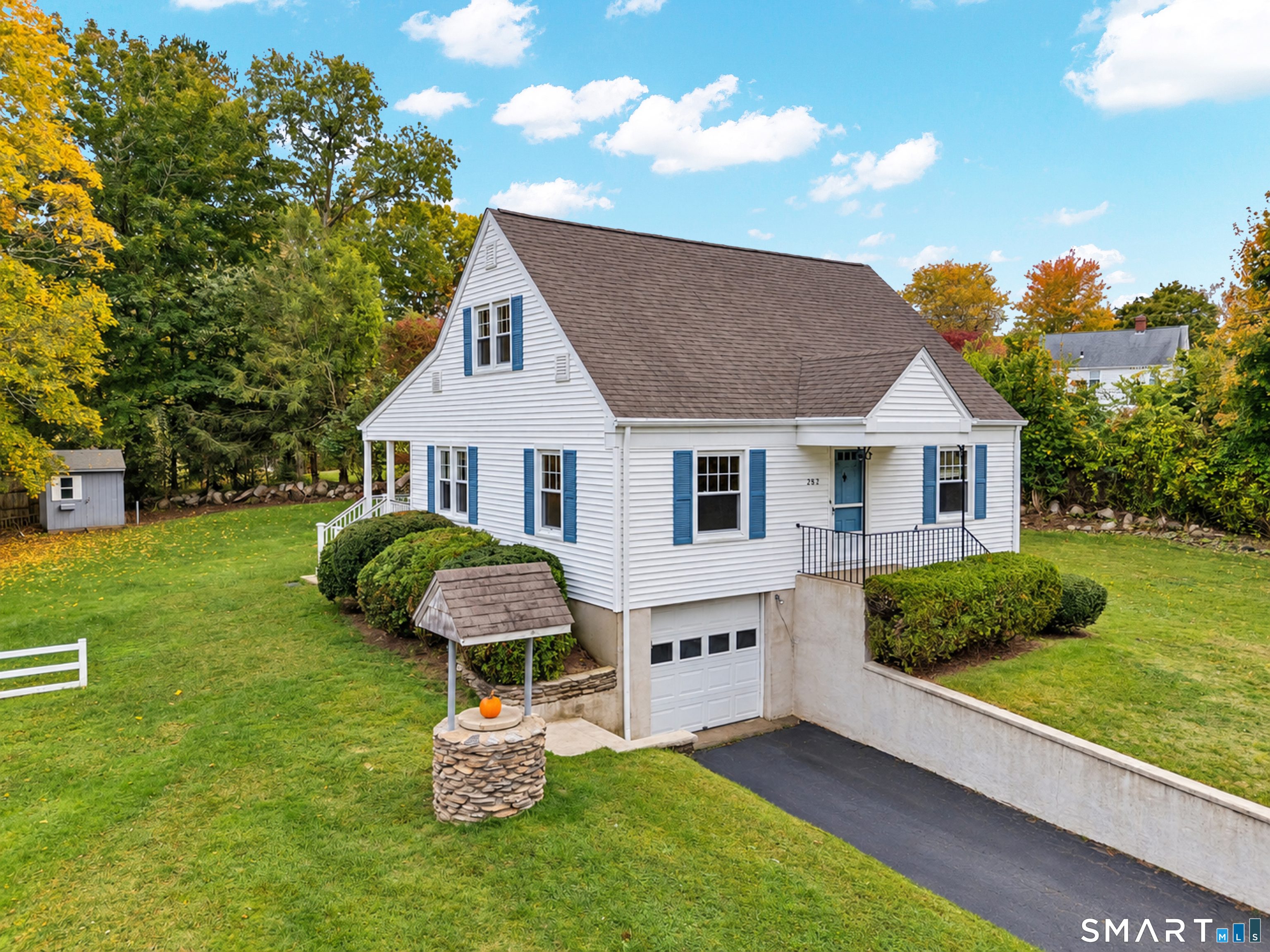 282 Boston Post Road — photo