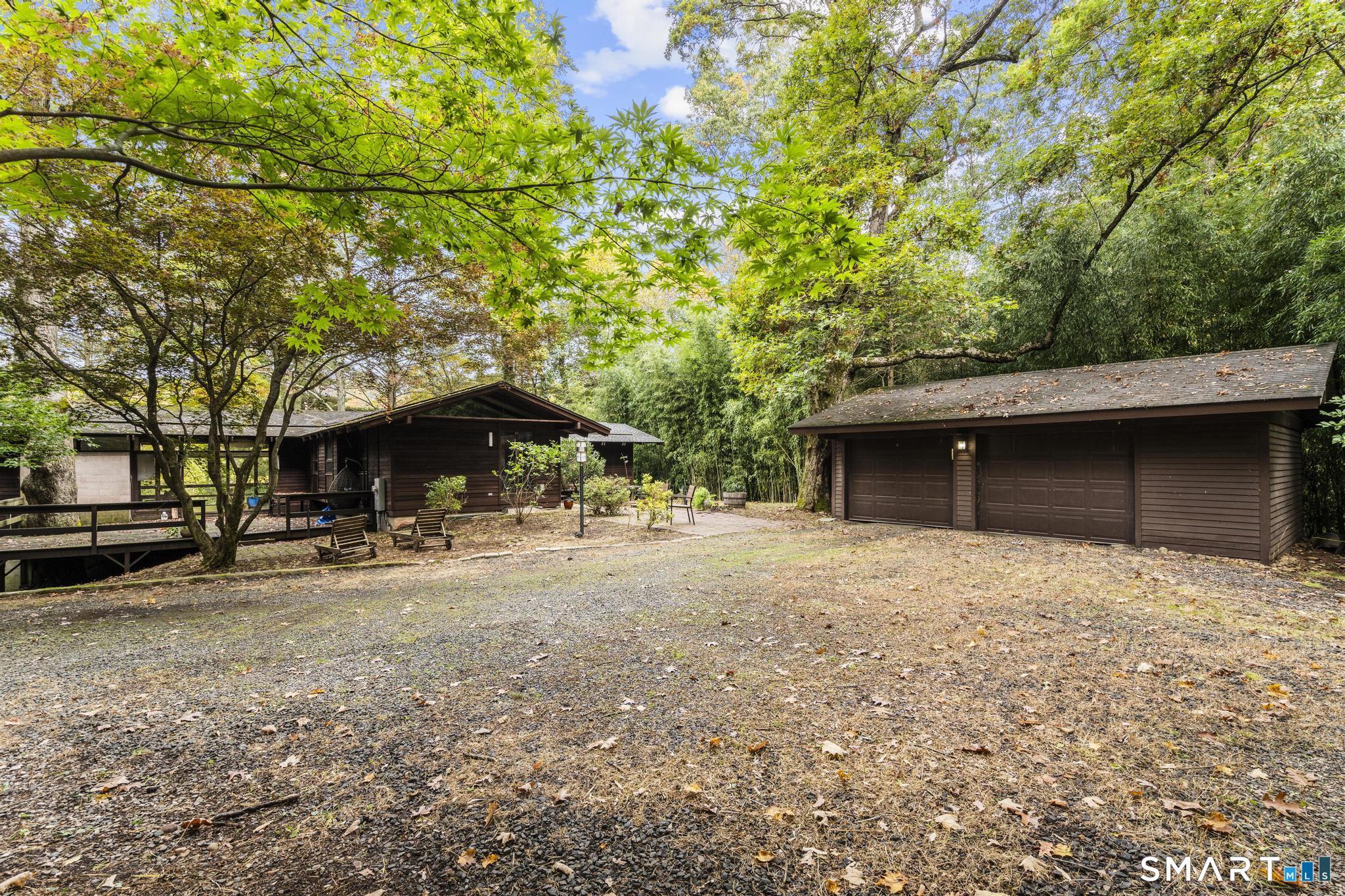 105 Spruce Bank Road, Hamden, CT 06518 | Realty.com