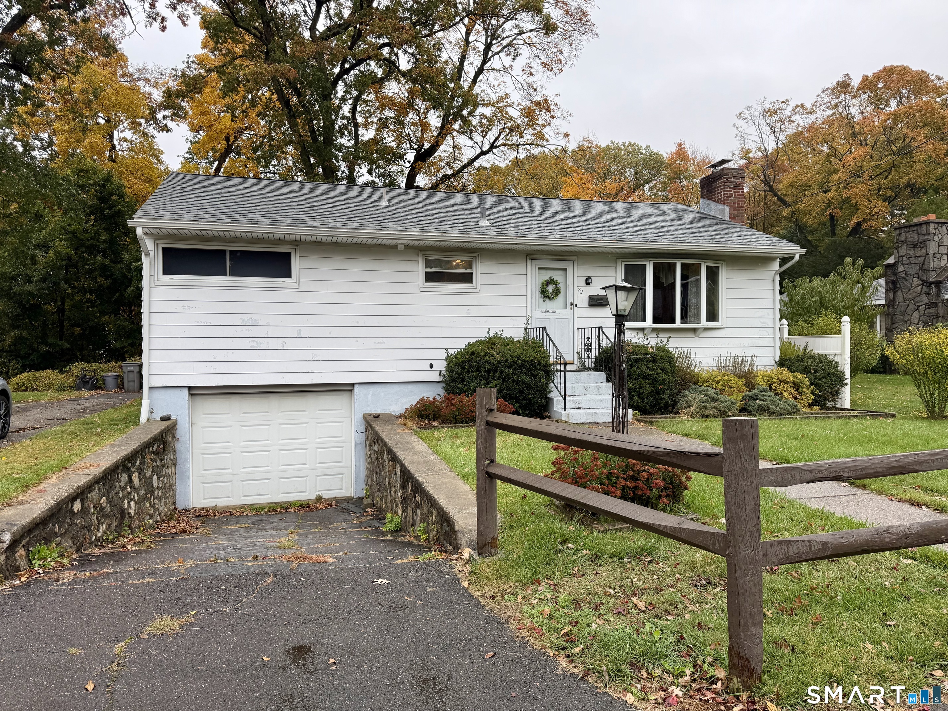72 Hickory Road — photo
