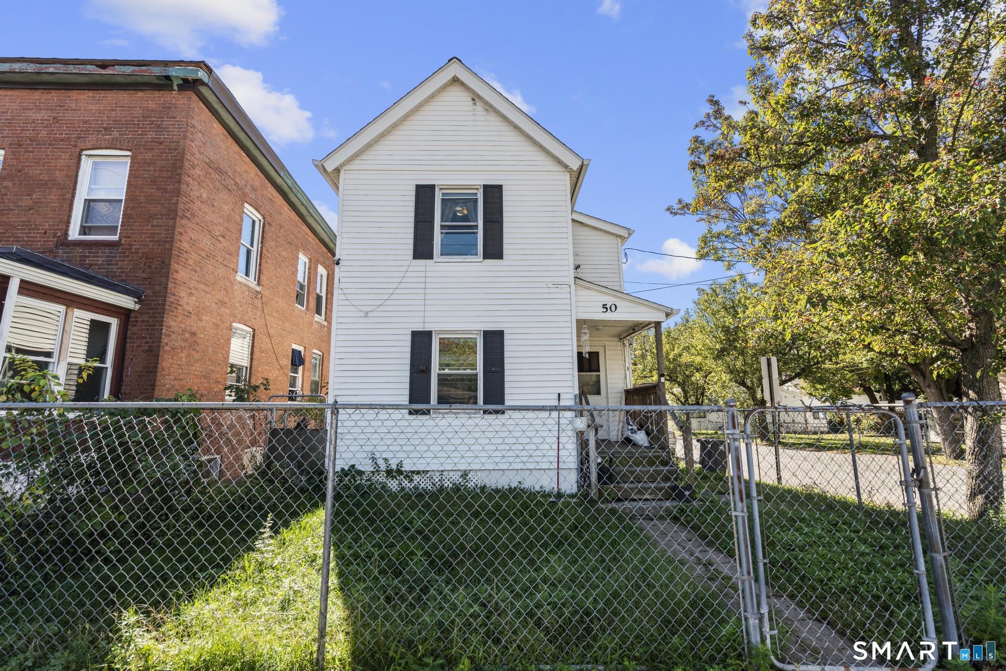 50 Daisy Street — photo