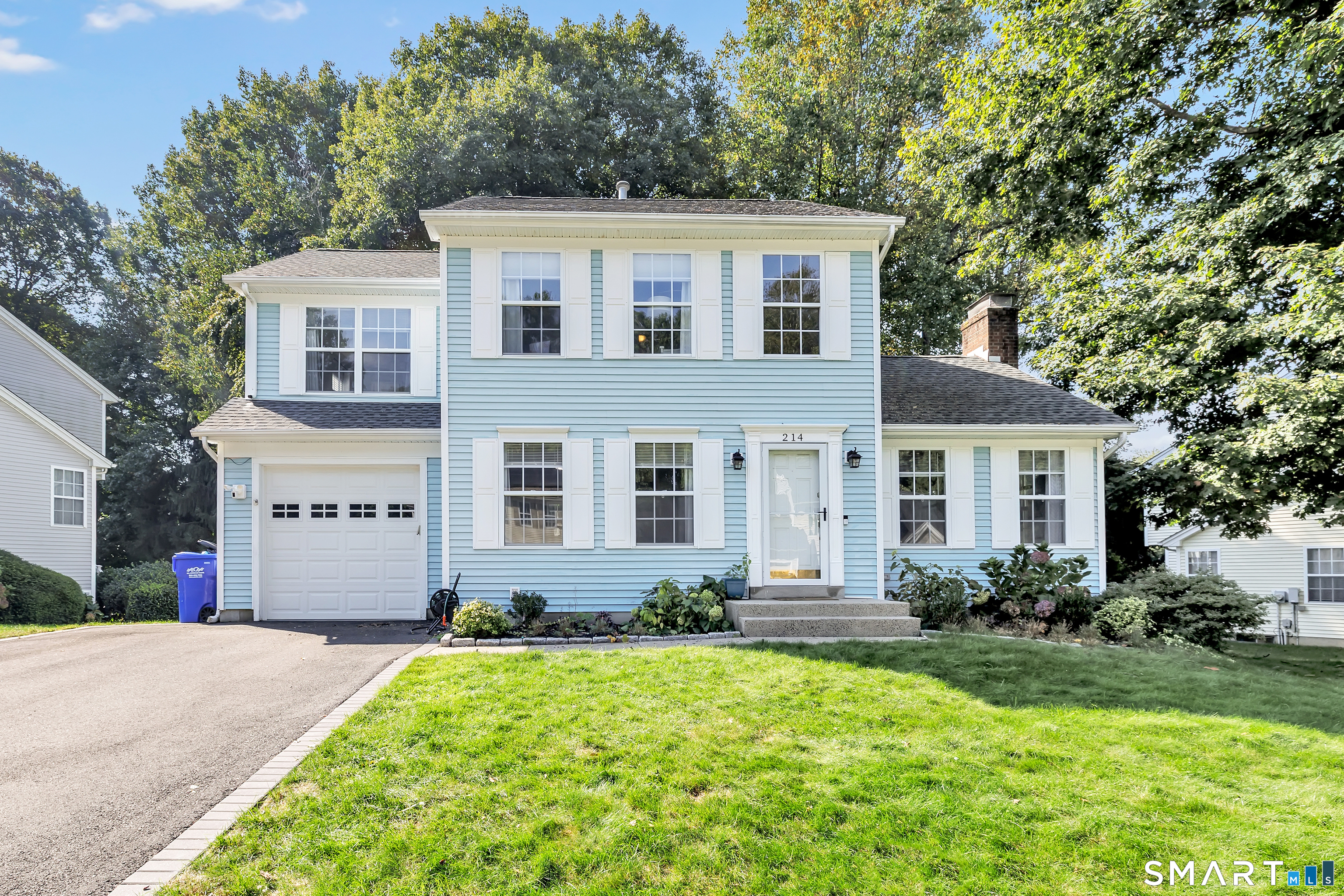 214 Lookout Hill Road — photo