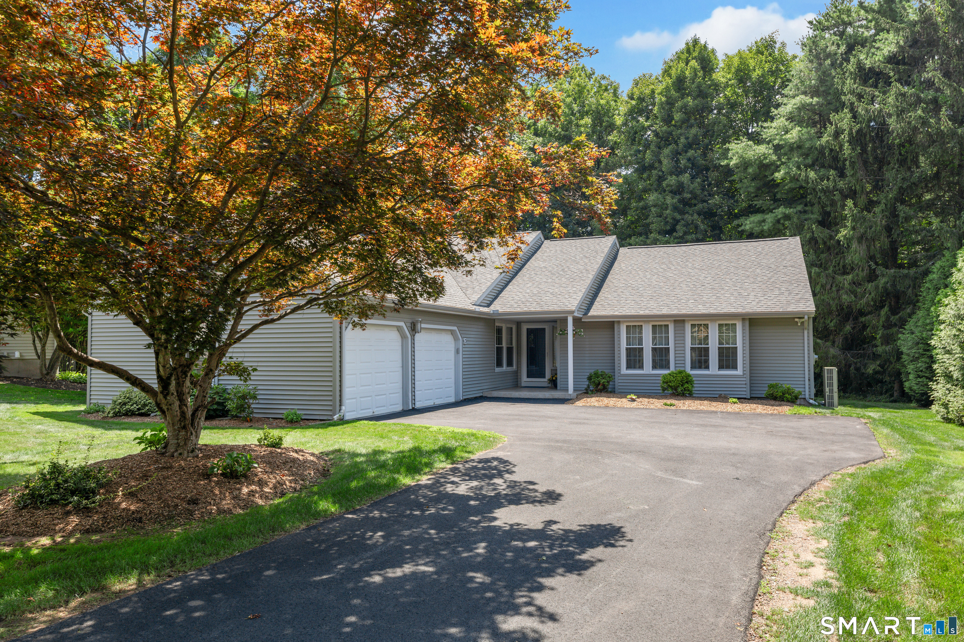 3 Racebrook Court — photo