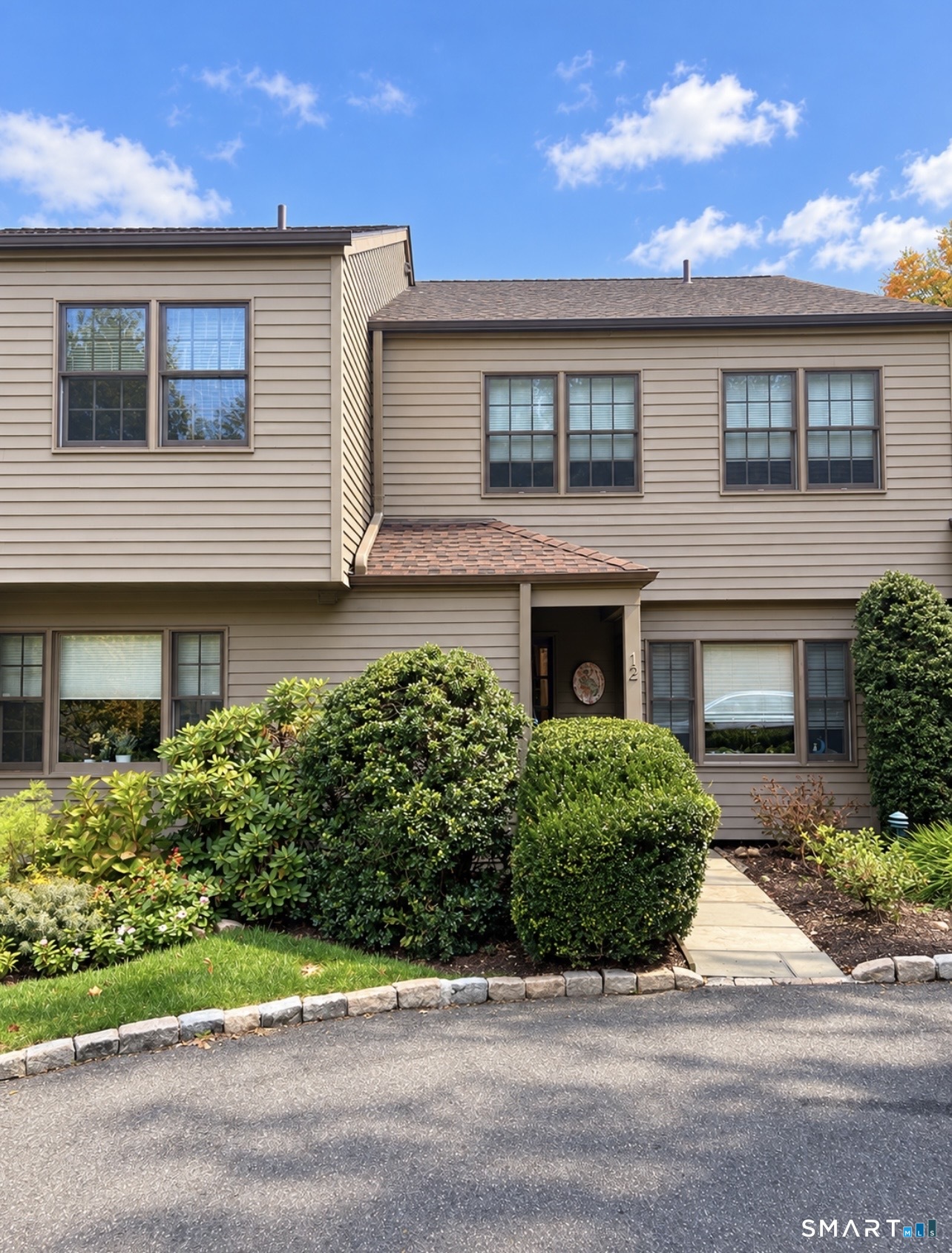 12 Lambert Common Unit 12 — photo