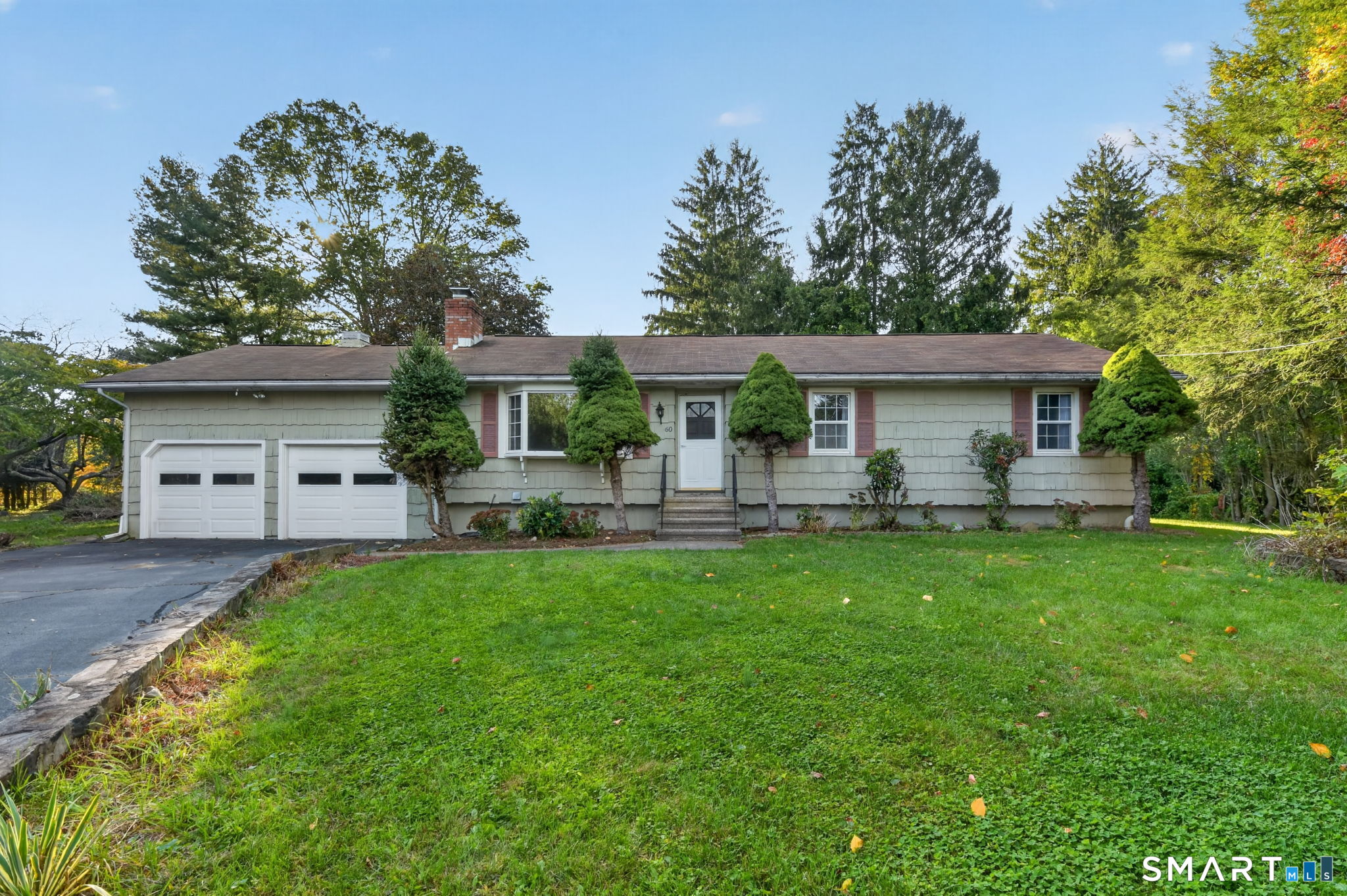 60 Round Hill Terrace — photo
