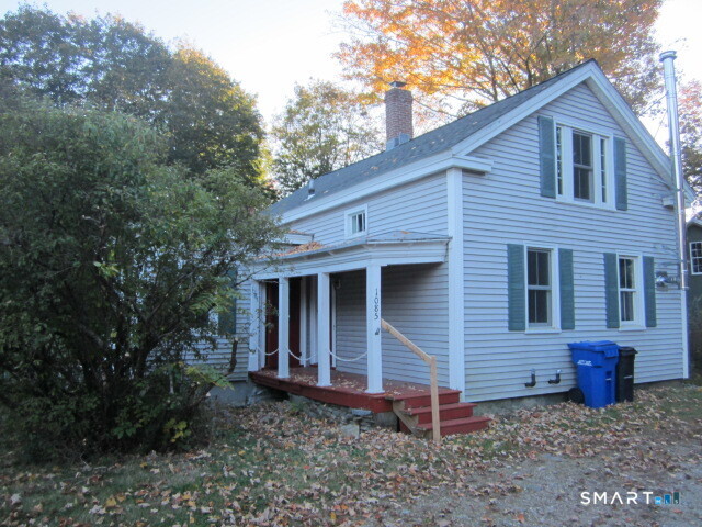 1085 Main Street — photo
