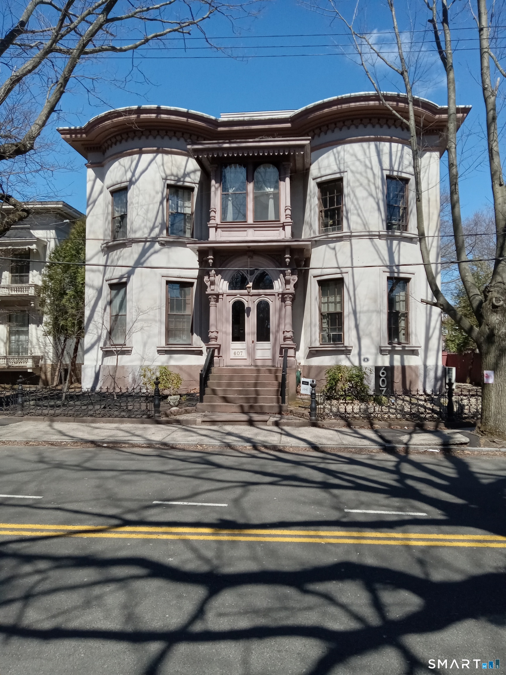 607 Chapel Street Unit D — photo