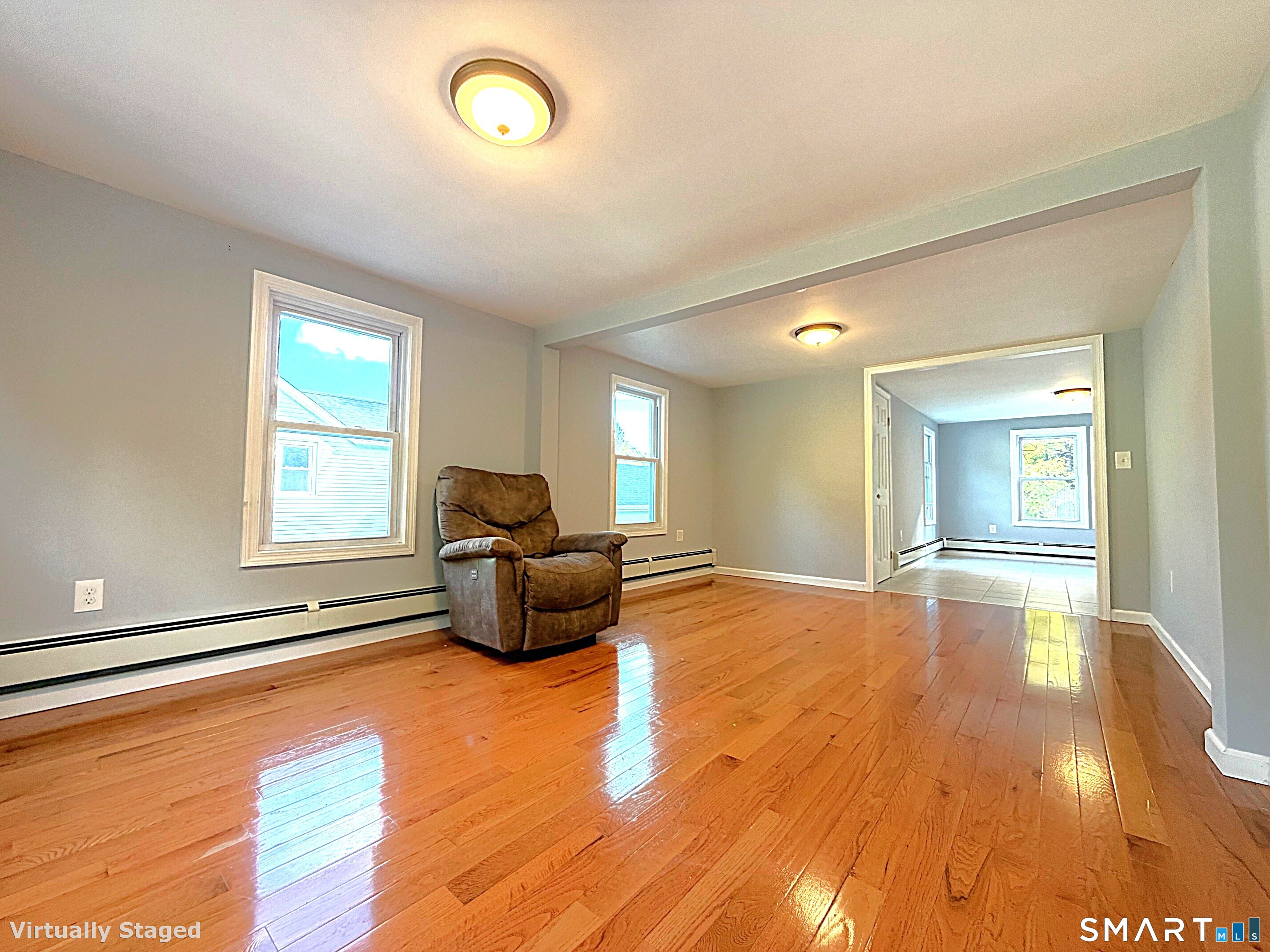 25 Railroad Avenue — photo