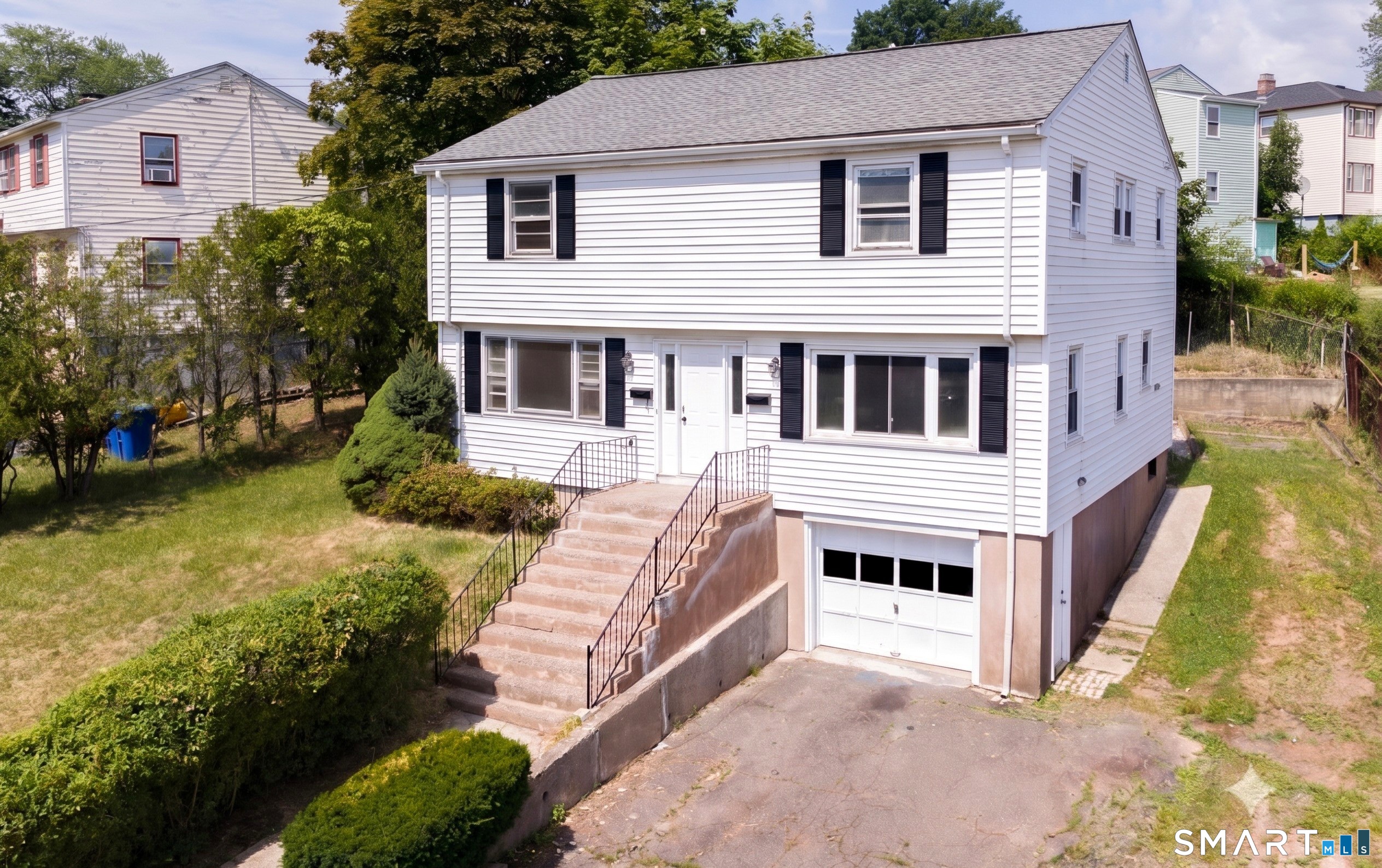14 Lewis Road — photo