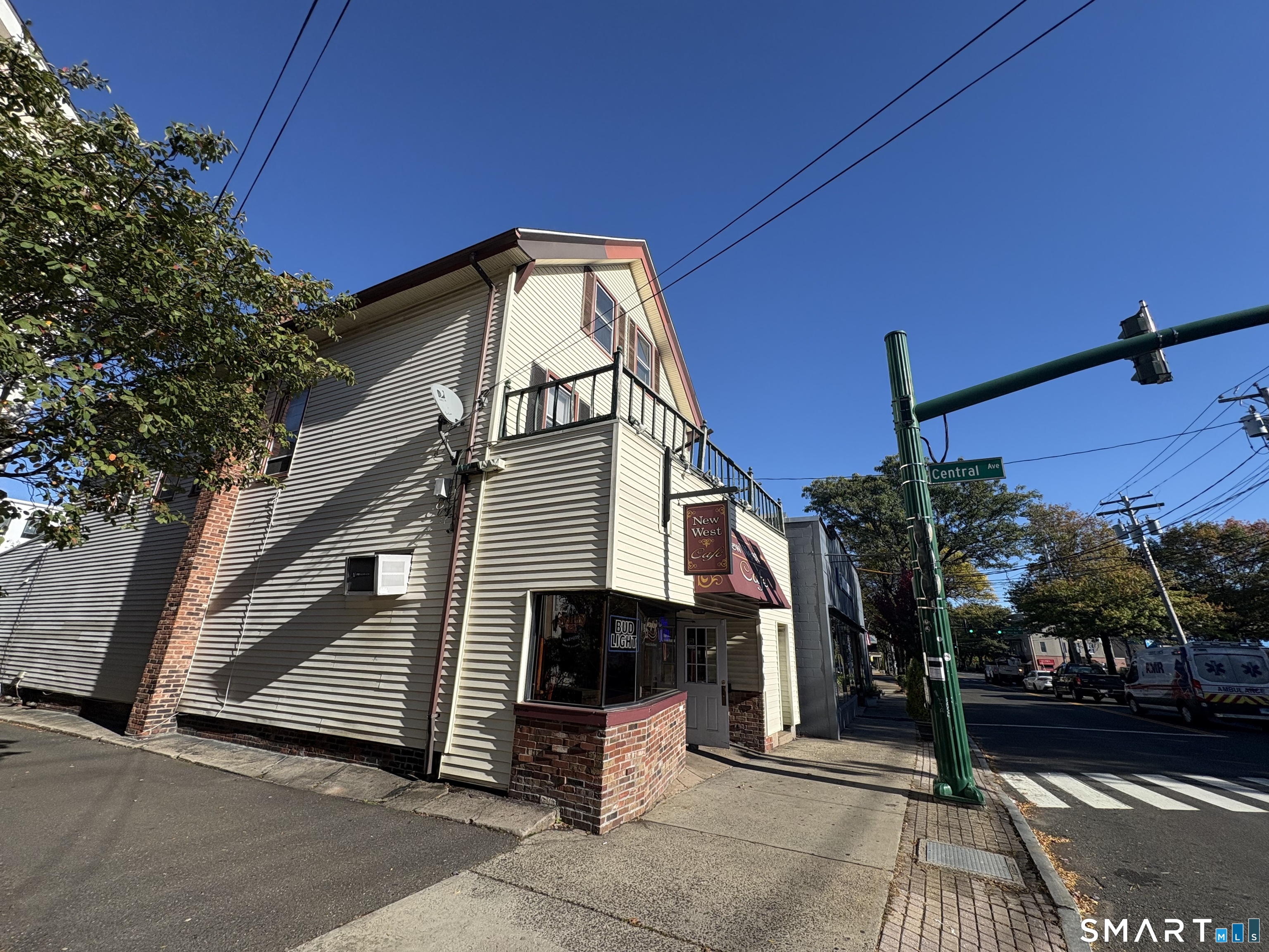 879 Whalley Avenue 2nd Floor — photo