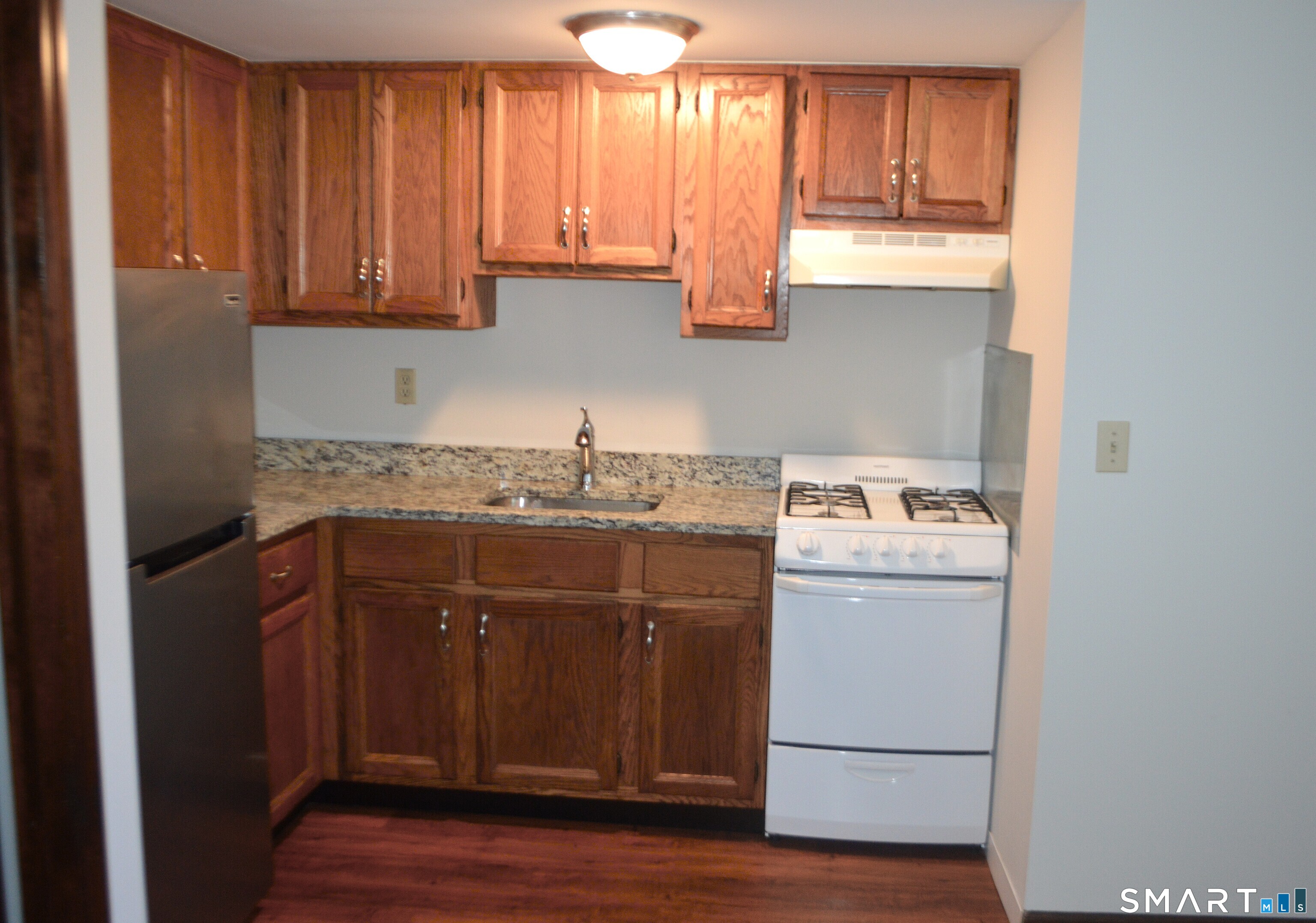 23 Hospital Avenue Bldg 23B Apt - D — photo