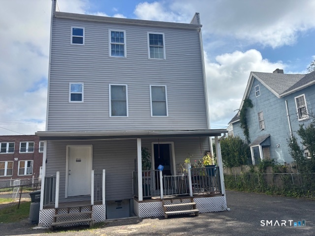 561 Hollister Avenue Unit 3 — photo