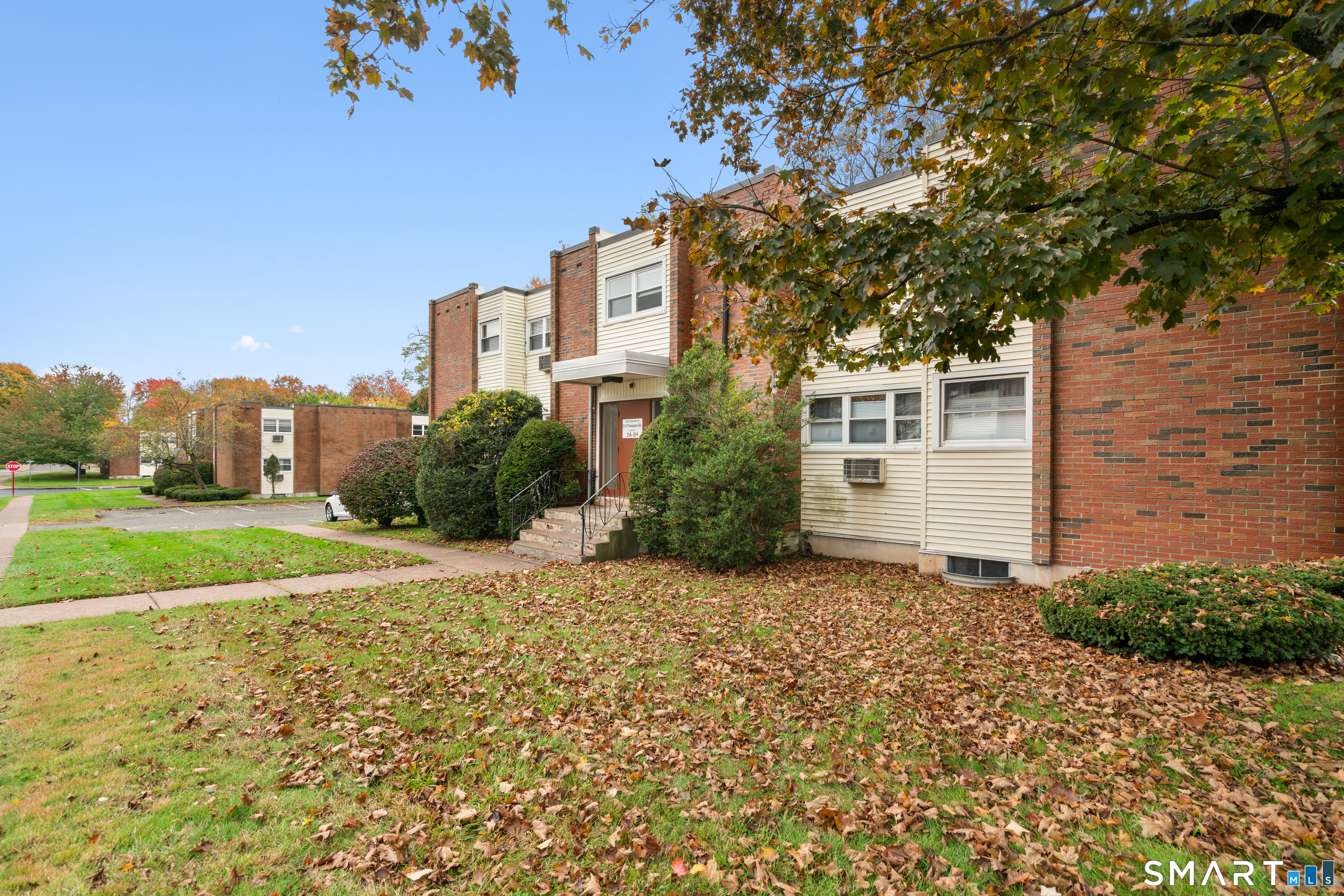 9 Thompson Road Unit 2B — photo